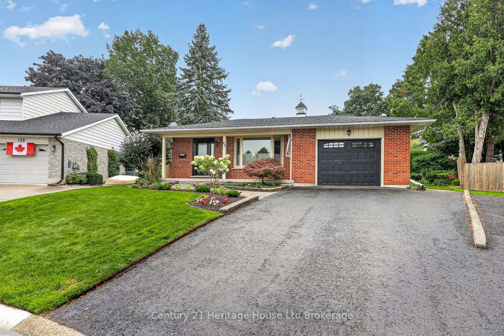 Photo 8 of 27 Silcox Place, Woodstock, Woodstock - North — HOMEH