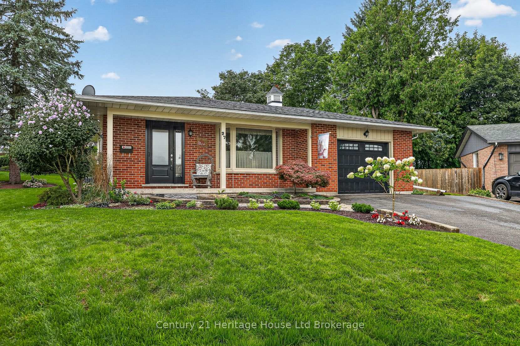 Photo 18 of 27 Silcox Place, Woodstock, Woodstock - North — HOMEH
