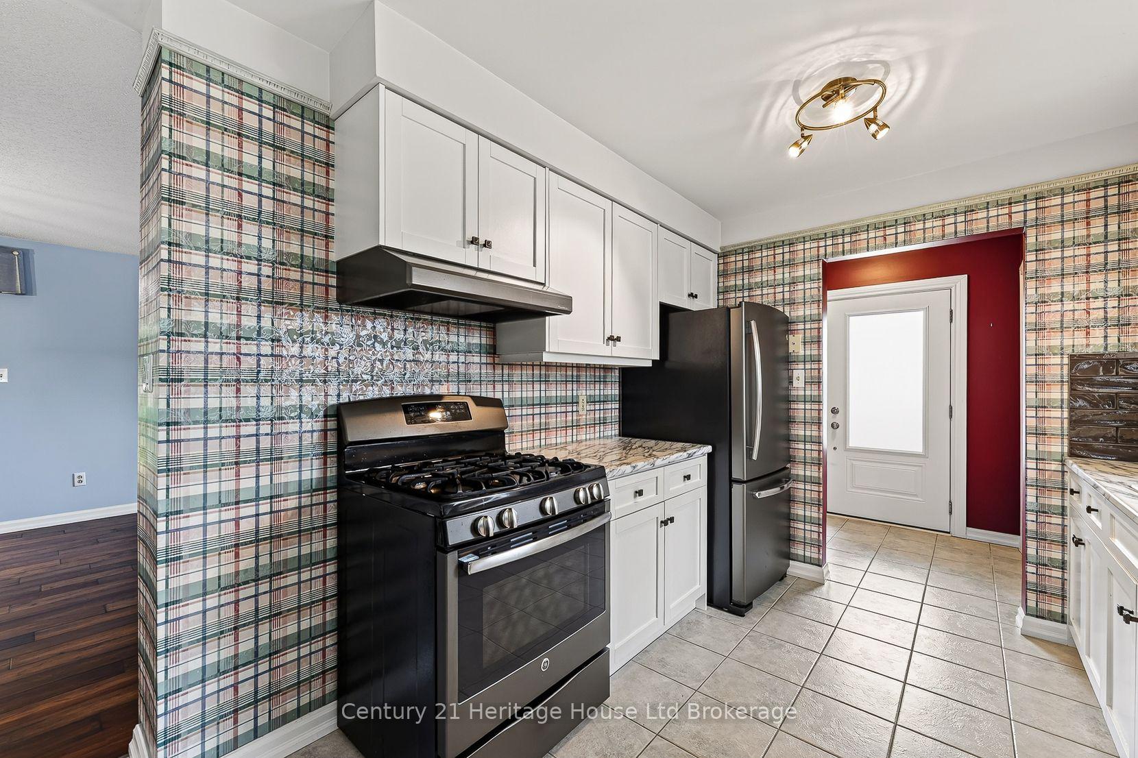 Photo 19 of 27 Silcox Place, Woodstock, Woodstock - North — HOMEH