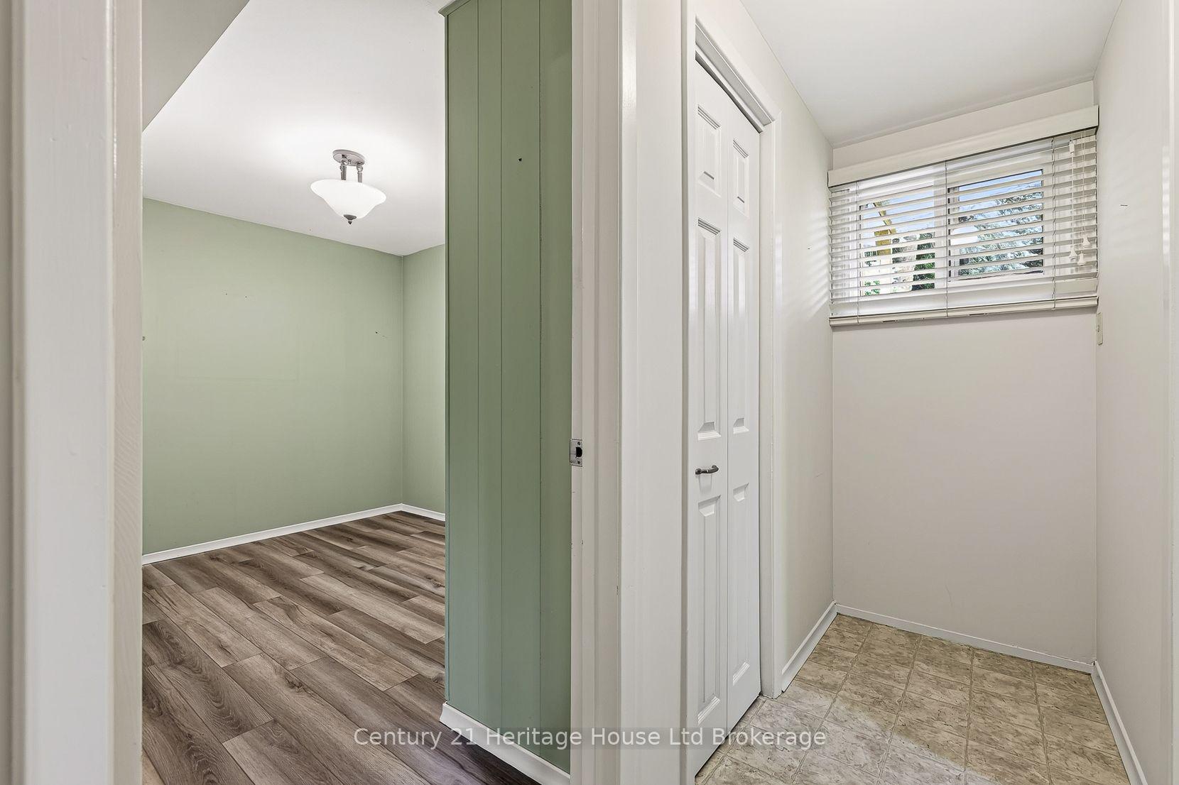 Photo 33 of 27 Silcox Place, Woodstock, Woodstock - North — HOMEH
