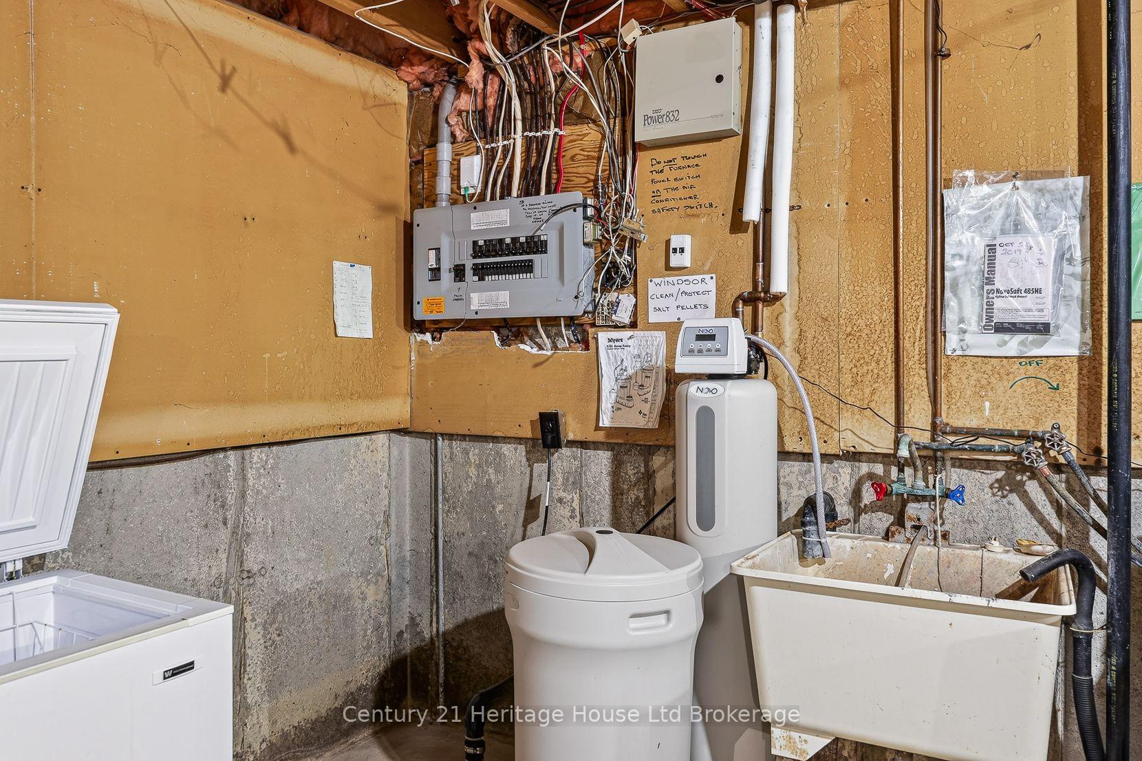 Photo 44 of 27 Silcox Place, Woodstock, Woodstock - North — HOMEH