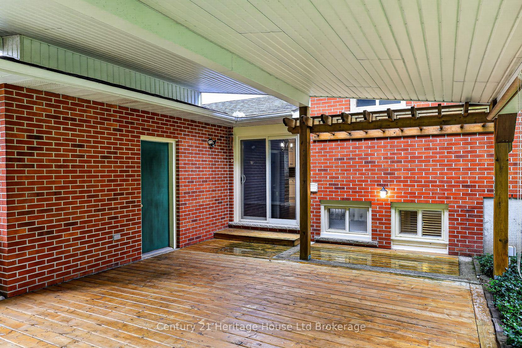 Photo 42 of 27 Silcox Place, Woodstock, Woodstock - North — HOMEH