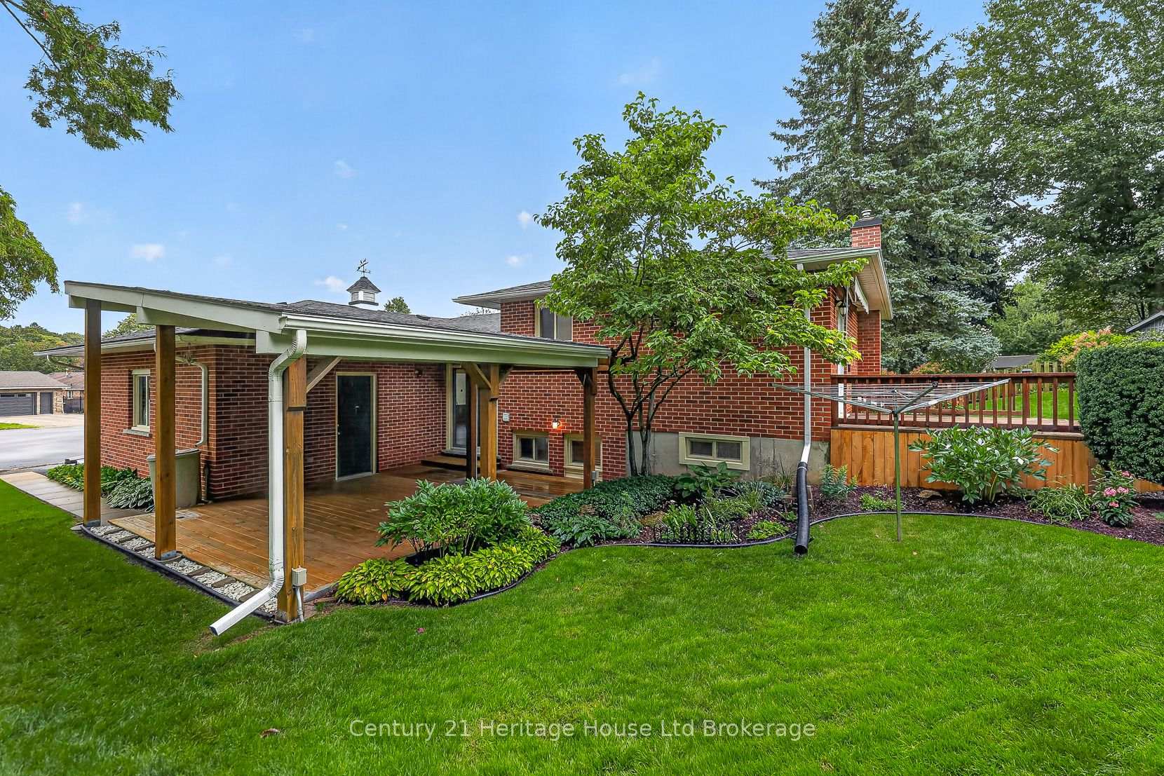 Photo 45 of 27 Silcox Place, Woodstock, Woodstock - North — HOMEH