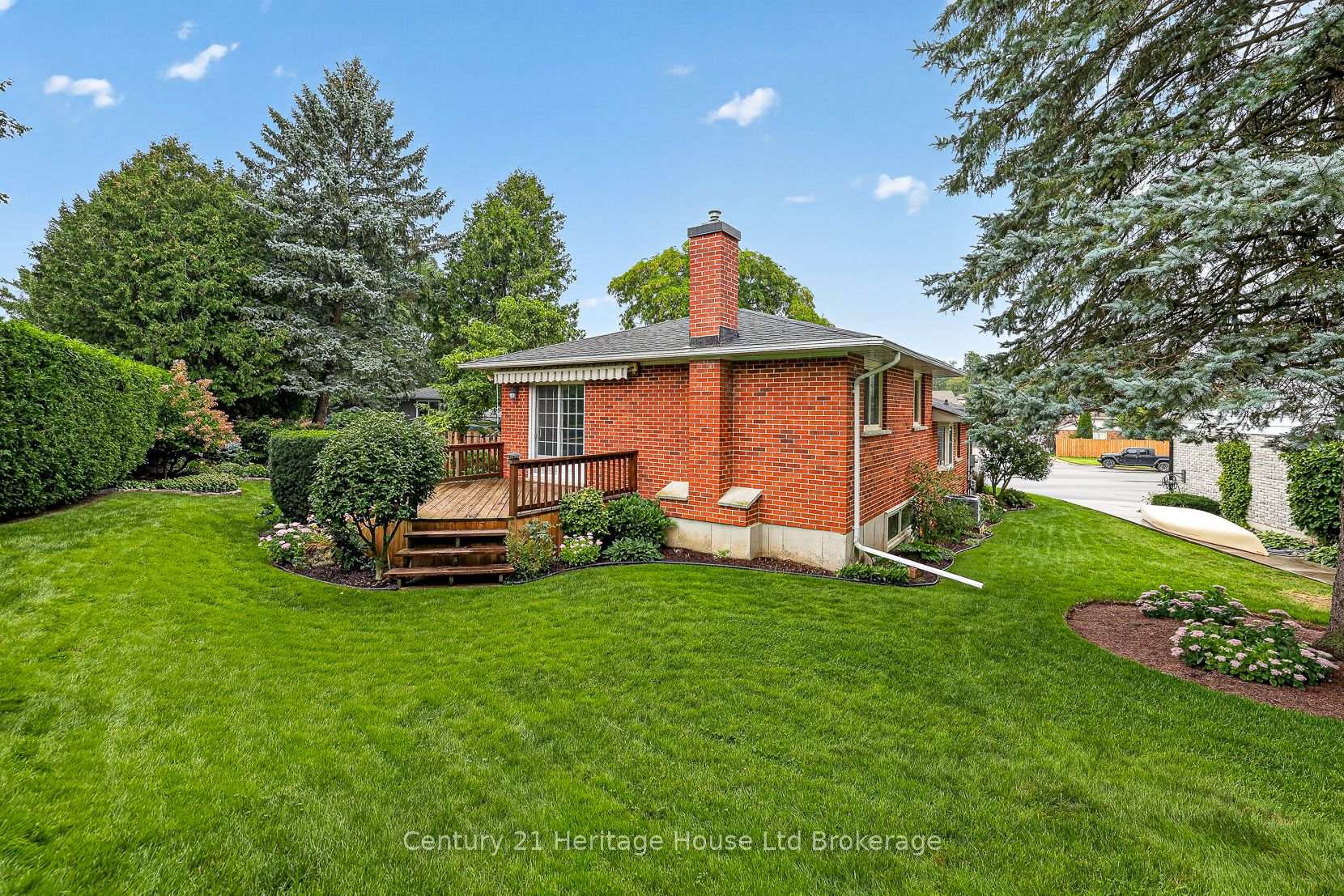 Photo 49 of 27 Silcox Place, Woodstock, Woodstock - North — HOMEH