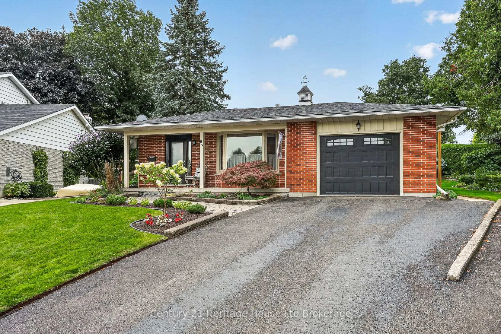 Photo 38 of 27 Silcox Place, Woodstock, Woodstock - North — HOMEH
