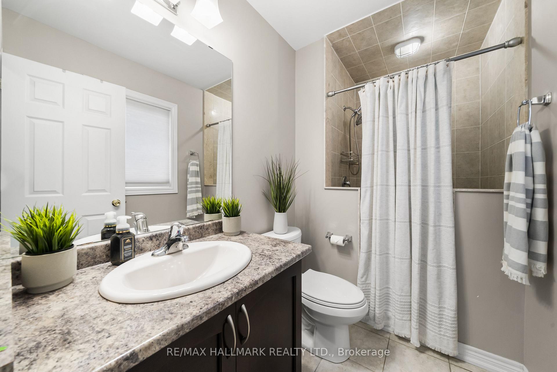Photo 26 of 152 Mcdonald Crescent, Clarington, Newcastle — HOMEH