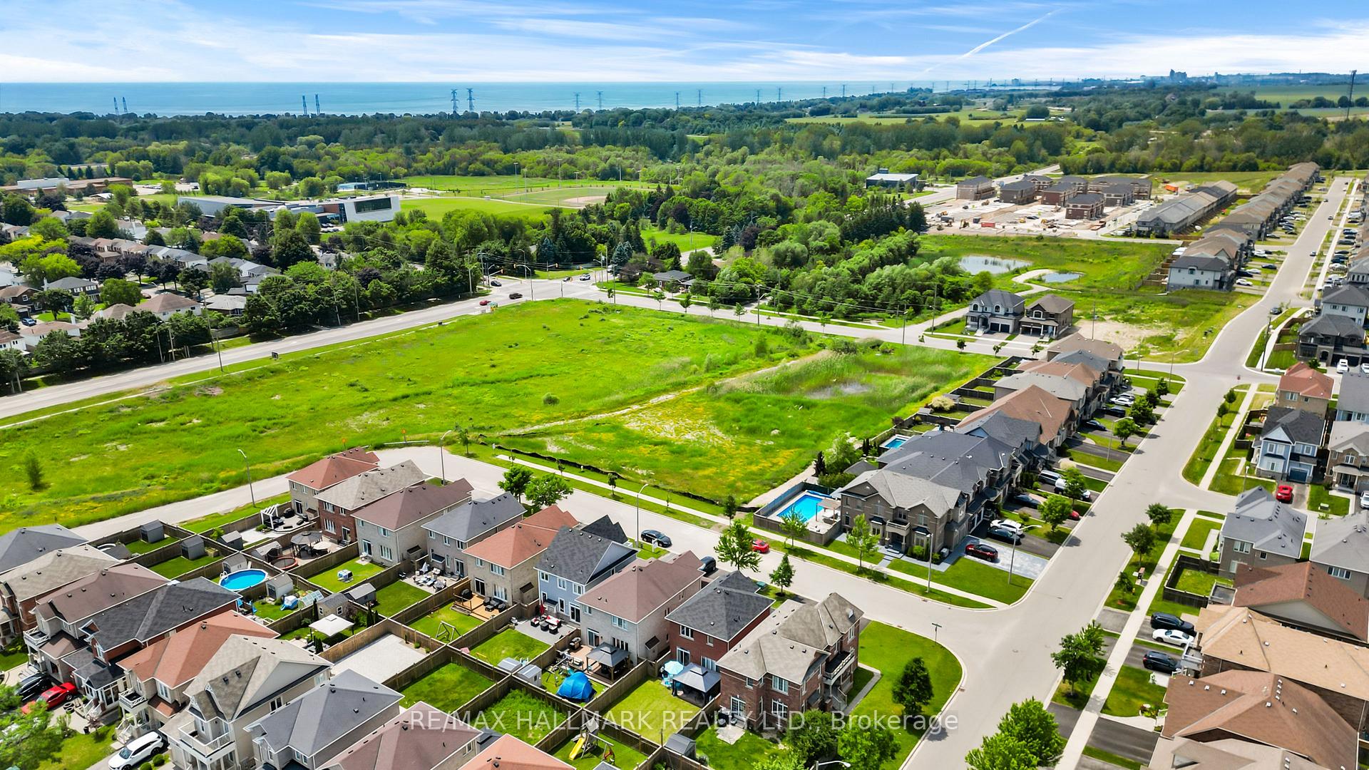 Photo 41 of 152 Mcdonald Crescent, Clarington, Newcastle — HOMEH