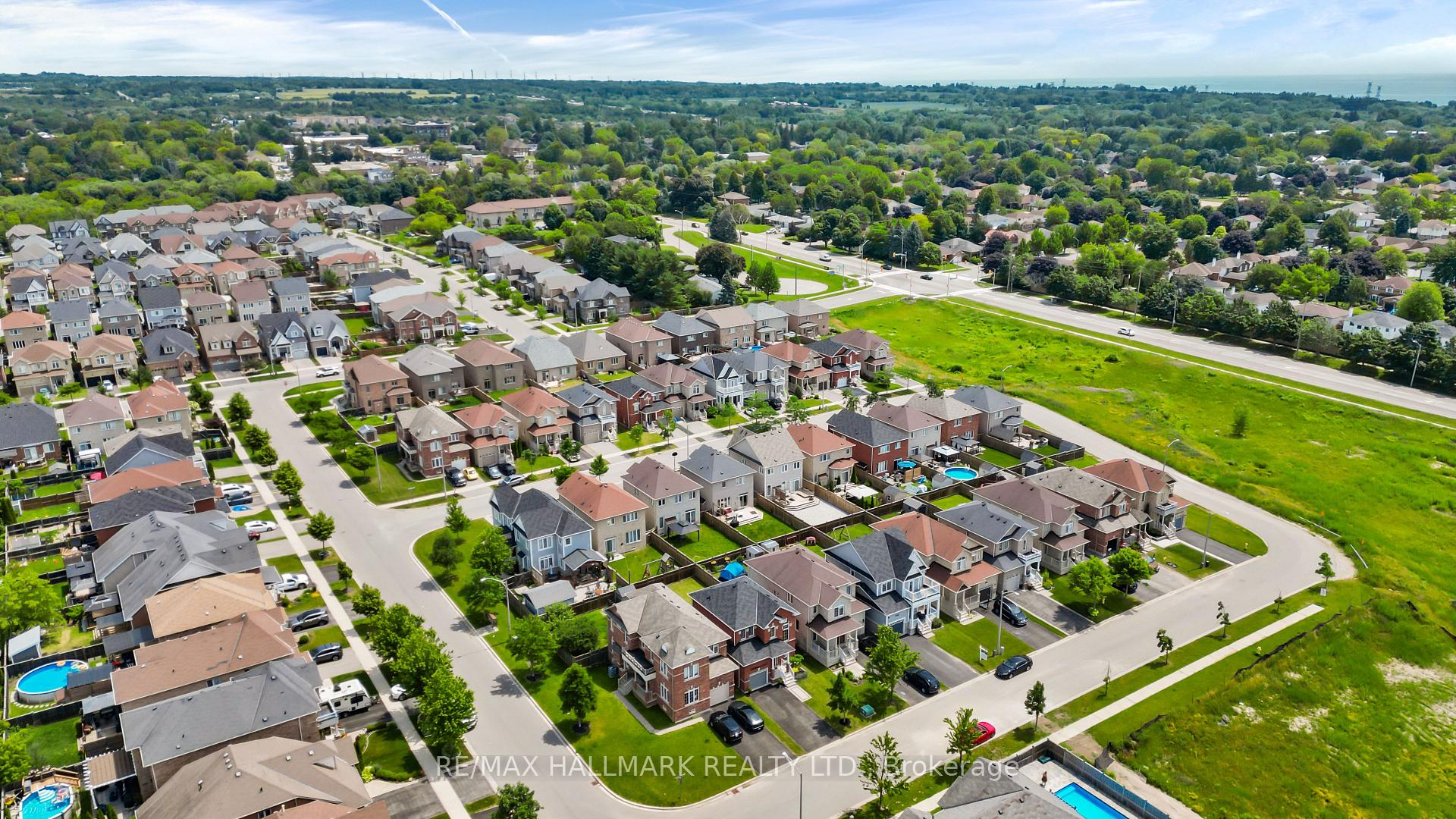 Photo 42 of 152 Mcdonald Crescent, Clarington, Newcastle — HOMEH