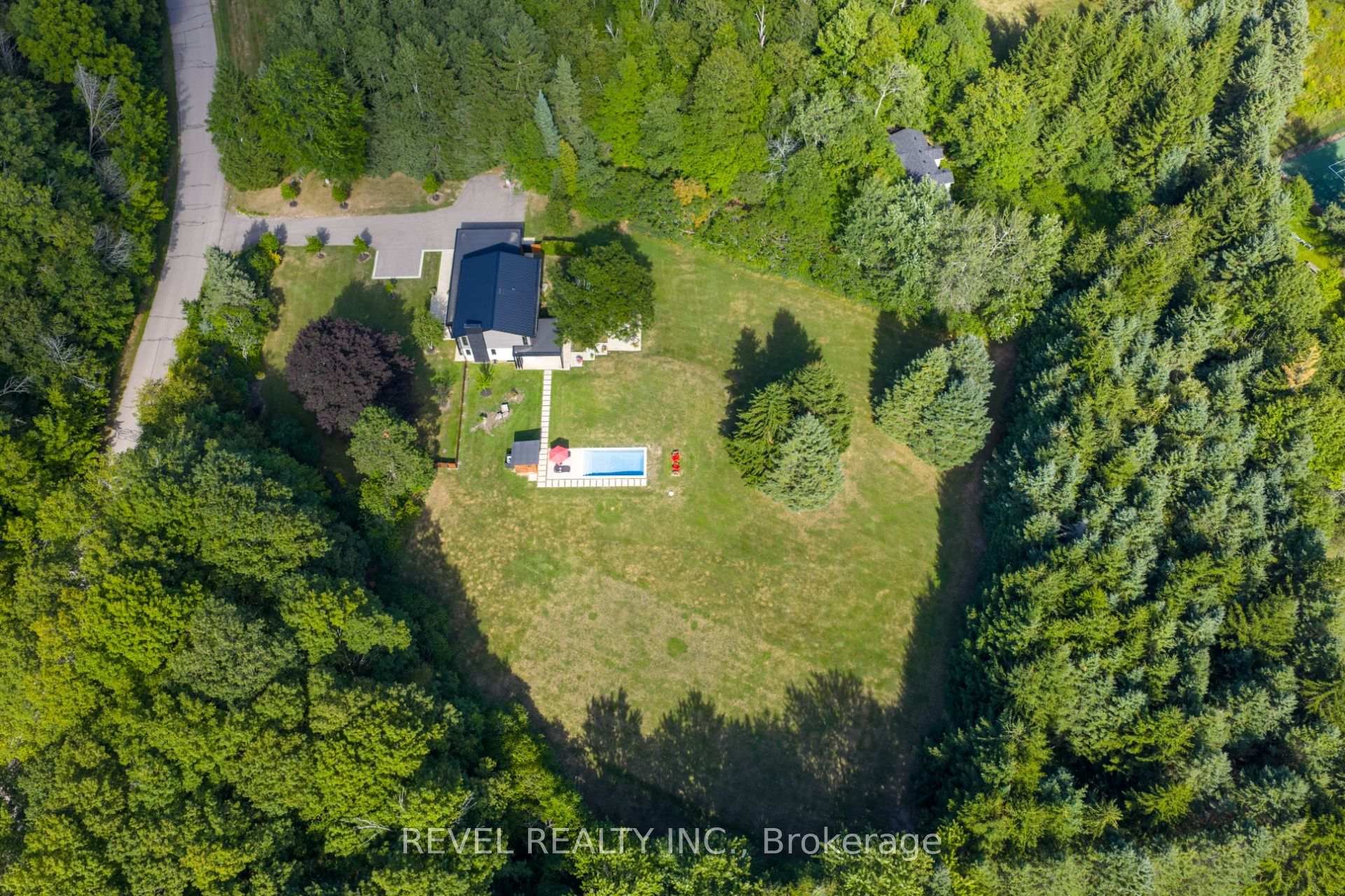 Photo 49 of 15 Caledon Mountain Drive, Caledon, Rural Caledon — HOMEH