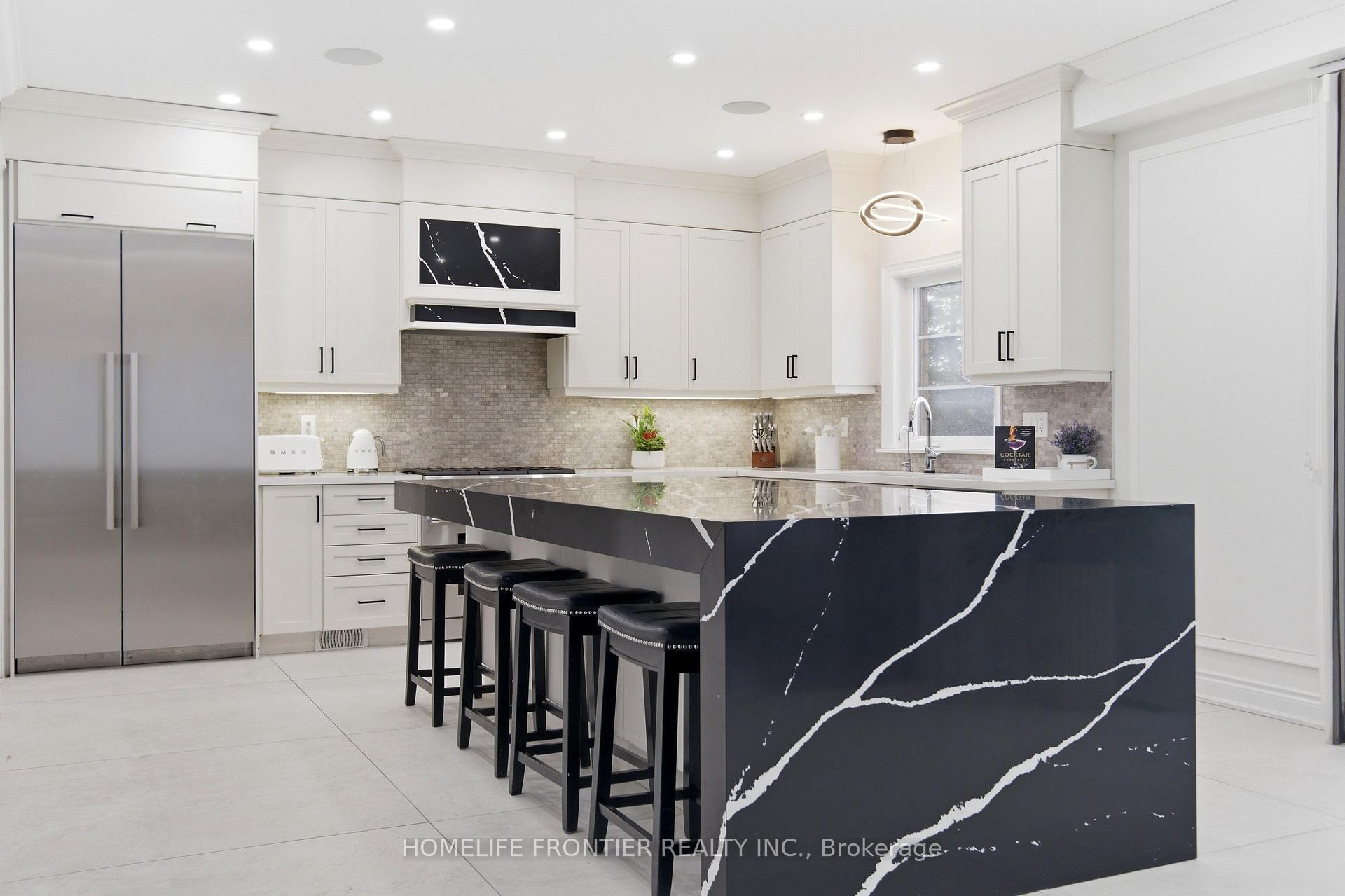 Photo 12 of 1195 Shore Acres Drive, Innisfil, Gilford — HOMEH