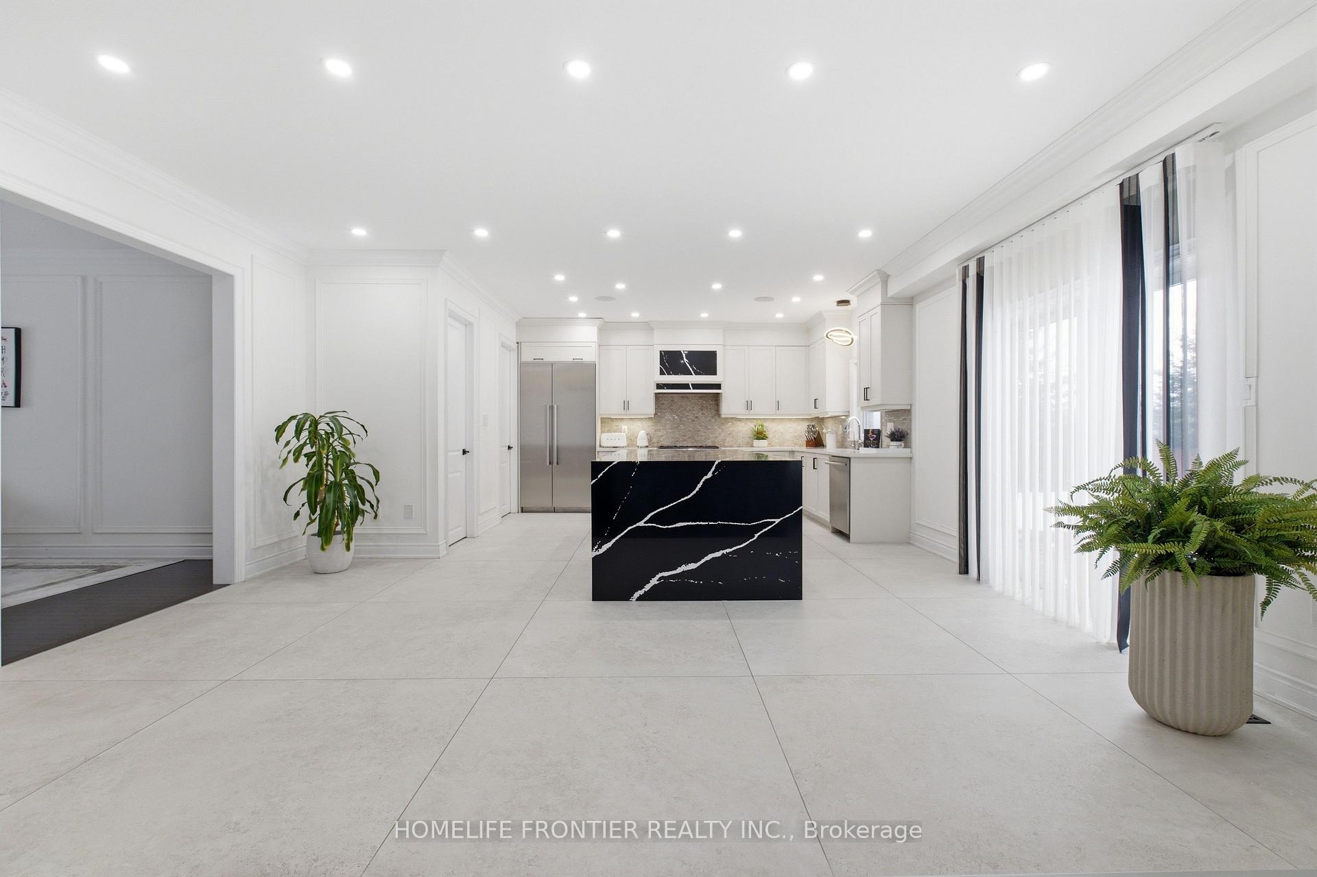 Photo 13 of 1195 Shore Acres Drive, Innisfil, Gilford — HOMEH