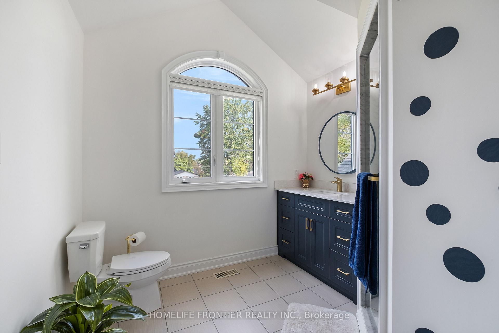 Photo 30 of 1195 Shore Acres Drive, Innisfil, Gilford — HOMEH