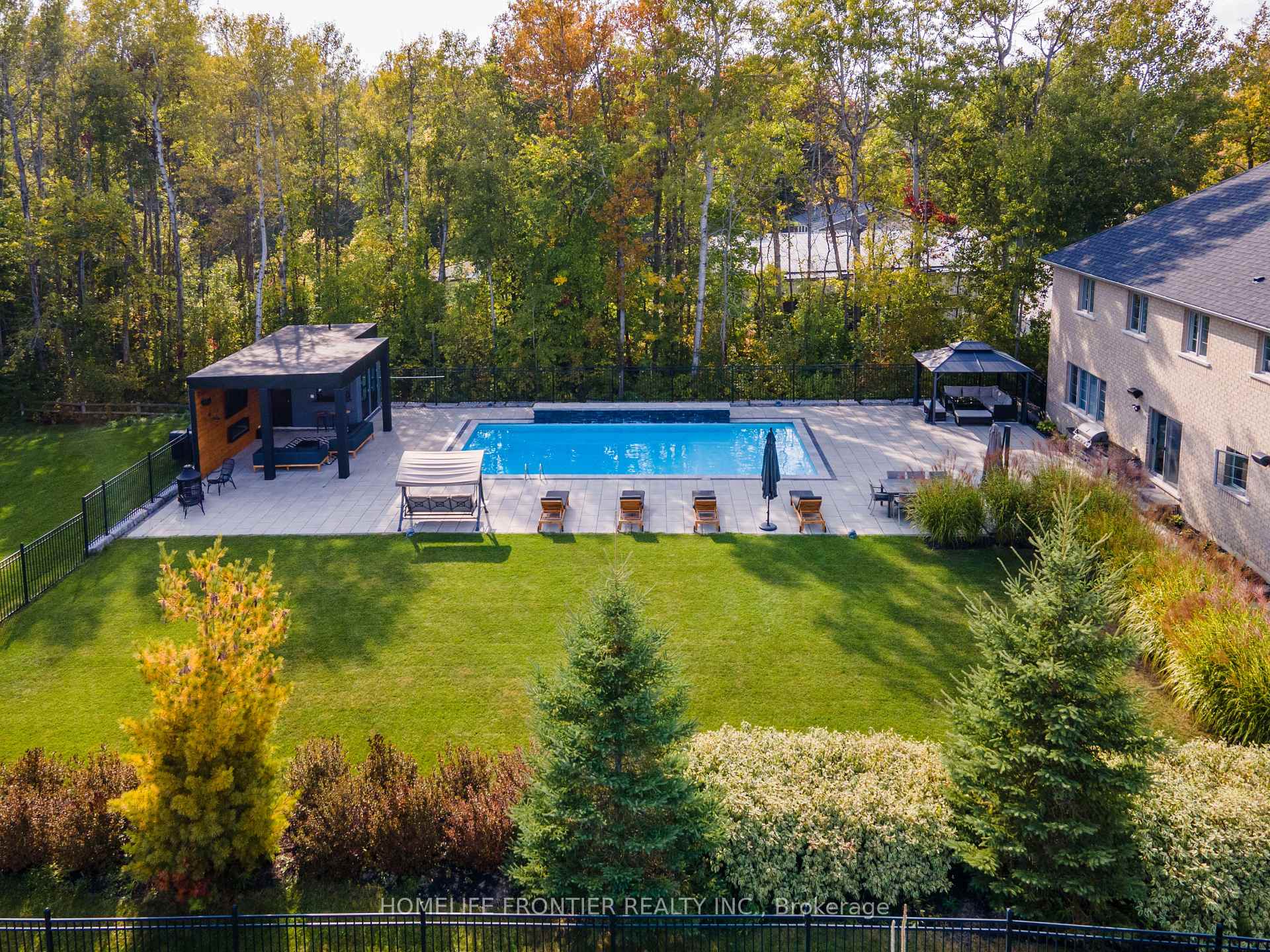 Photo 39 of 1195 Shore Acres Drive, Innisfil, Gilford — HOMEH
