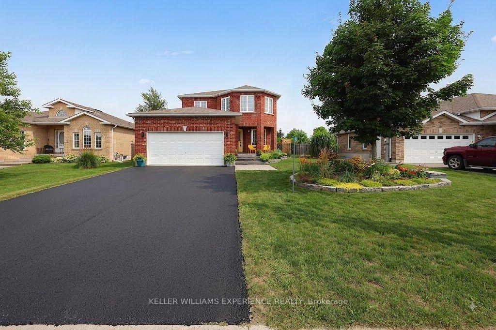 Photo 2 of 30 Nash Avenue, Springwater, Elmvale — HOMEH