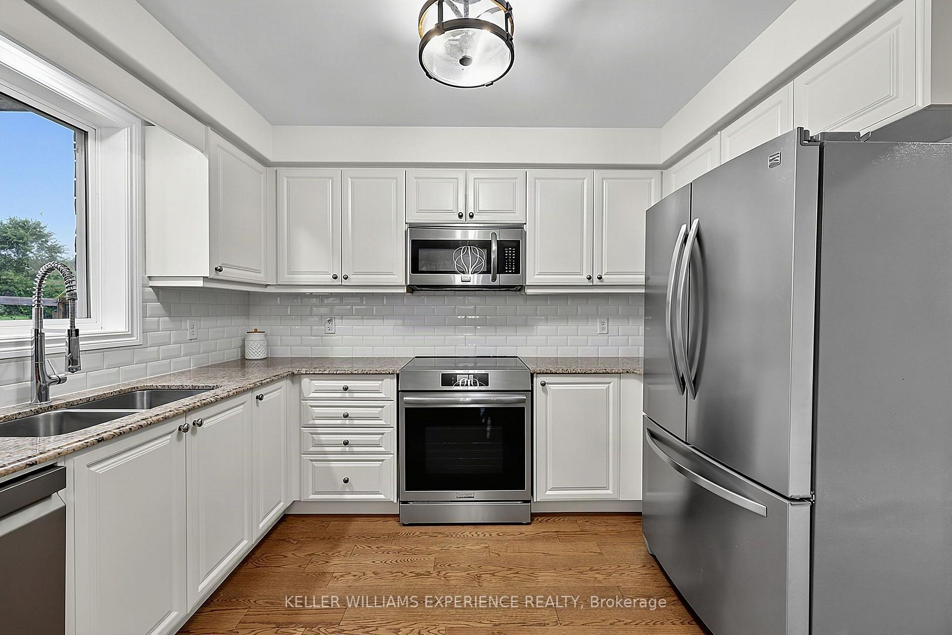 Photo 9 of 30 Nash Avenue, Springwater, Elmvale — HOMEH