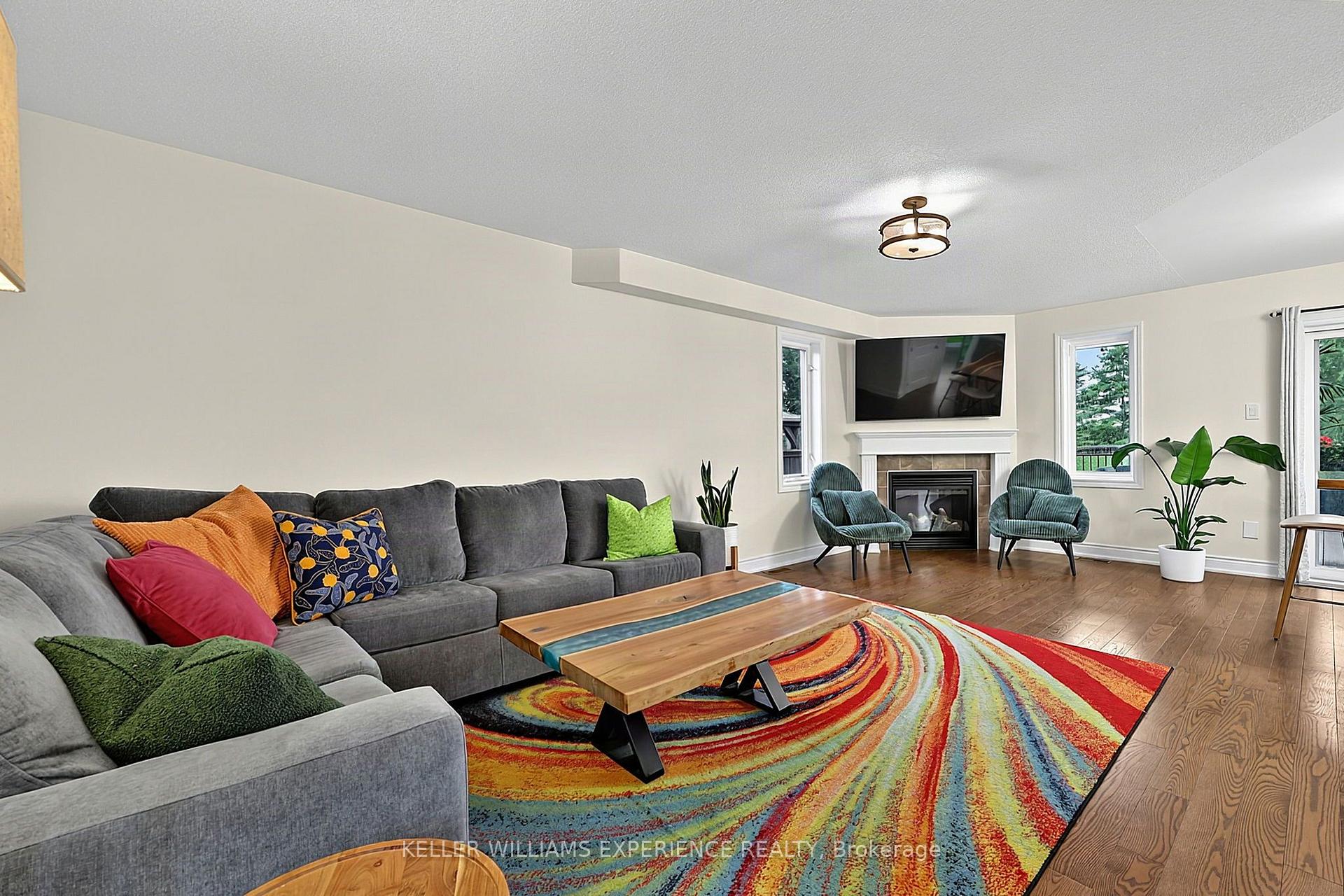 Photo 15 of 30 Nash Avenue, Springwater, Elmvale — HOMEH