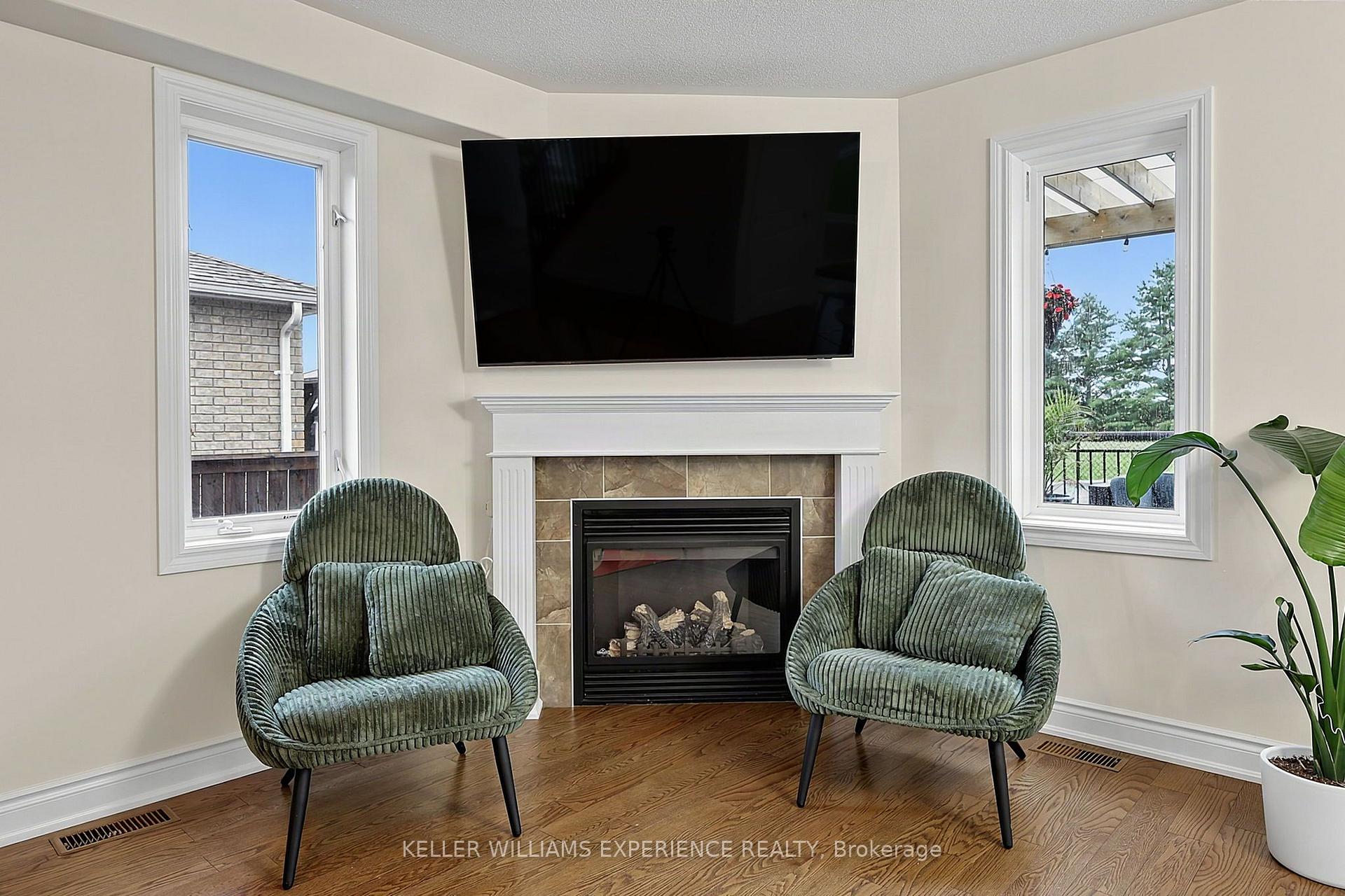 Photo 18 of 30 Nash Avenue, Springwater, Elmvale — HOMEH