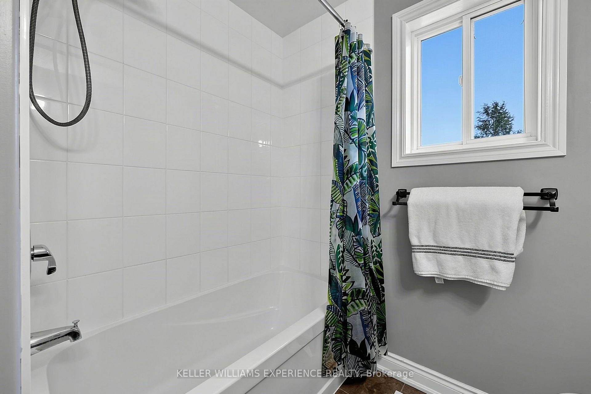 Photo 35 of 30 Nash Avenue, Springwater, Elmvale — HOMEH