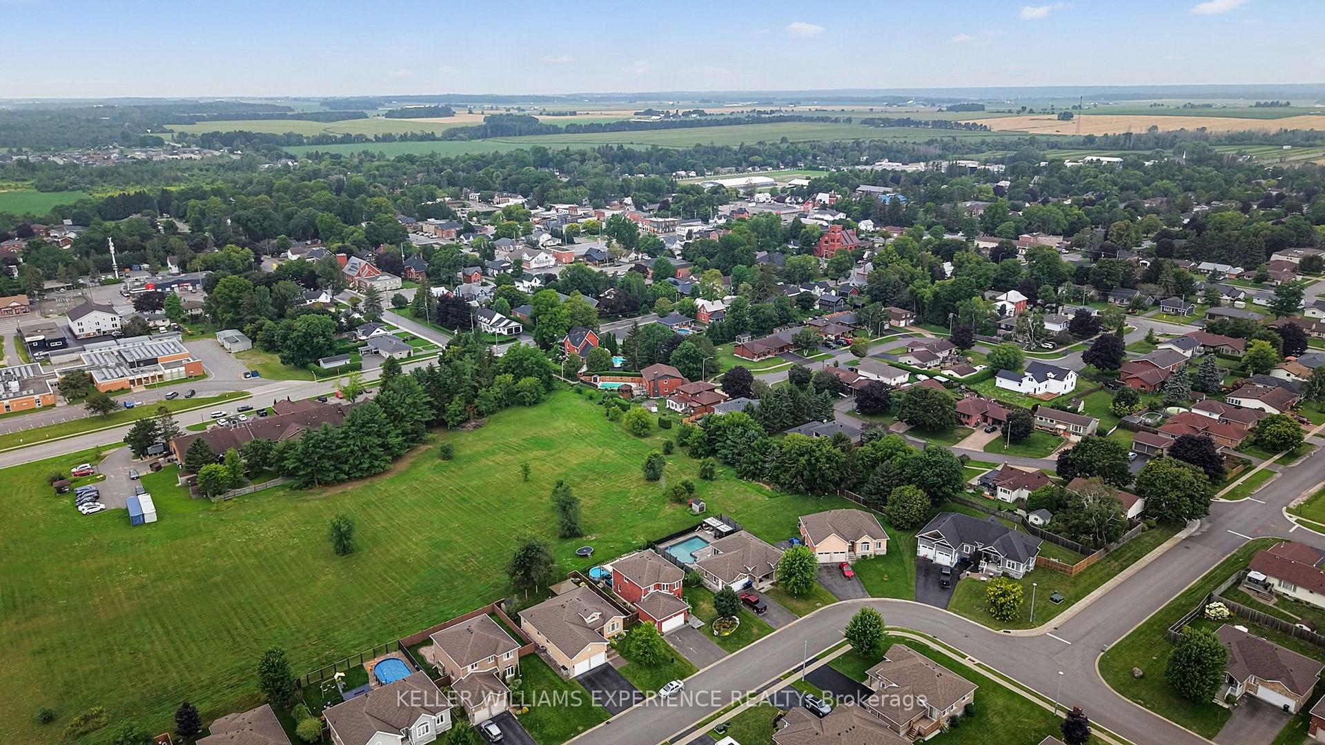Photo 50 of 30 Nash Avenue, Springwater, Elmvale — HOMEH