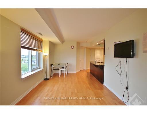 Photo 7 of Unit 407, 314 Central Park Drive, Ottawa, Central Park — HOMEH