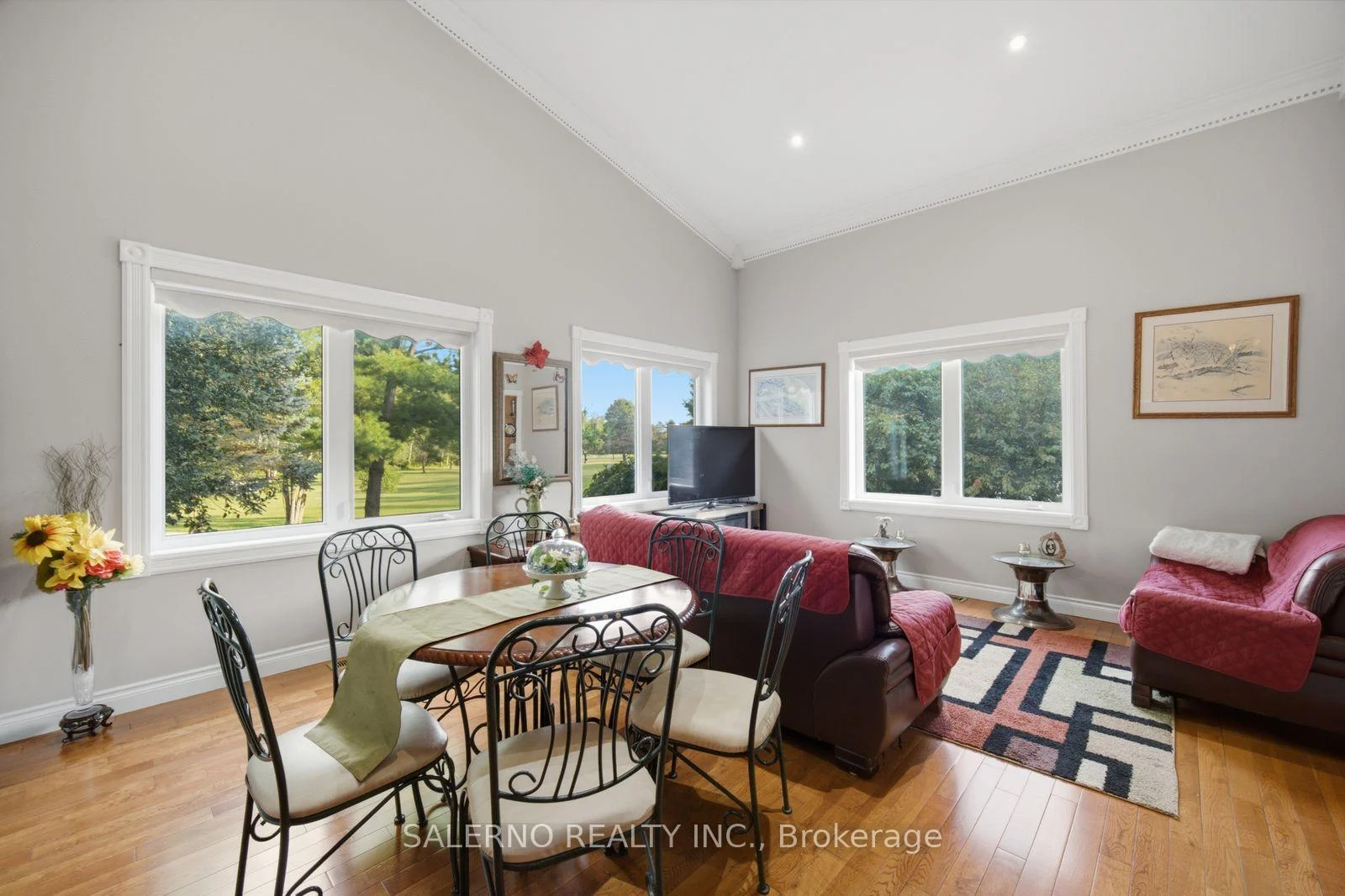 Photo 21 of 48 Aird Court, Georgina, Baldwin — HOMEH
