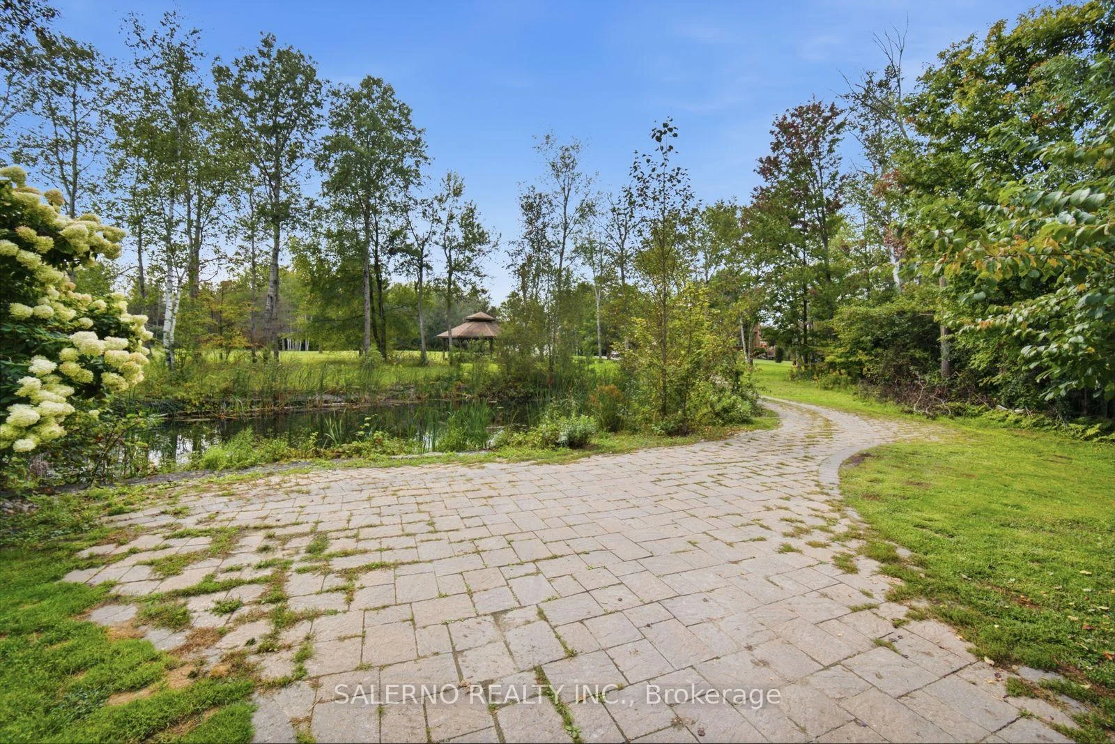 Photo 56 of 48 Aird Court, Georgina, Baldwin — HOMEH