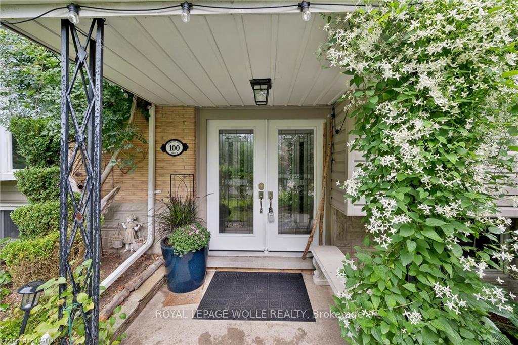 Photo 4 of 100 Forest Hill Drive, Kitchener, Meinzinger — HOMEH