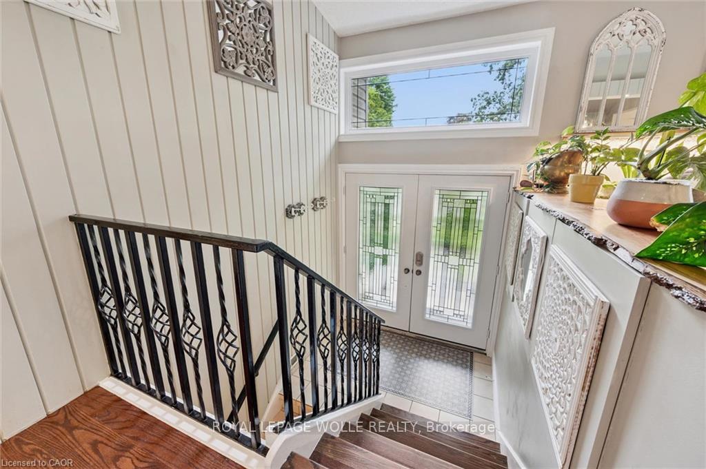 Photo 5 of 100 Forest Hill Drive, Kitchener, Meinzinger — HOMEH