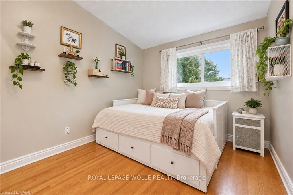 Photo 21 of 100 Forest Hill Drive, Kitchener, Meinzinger — HOMEH