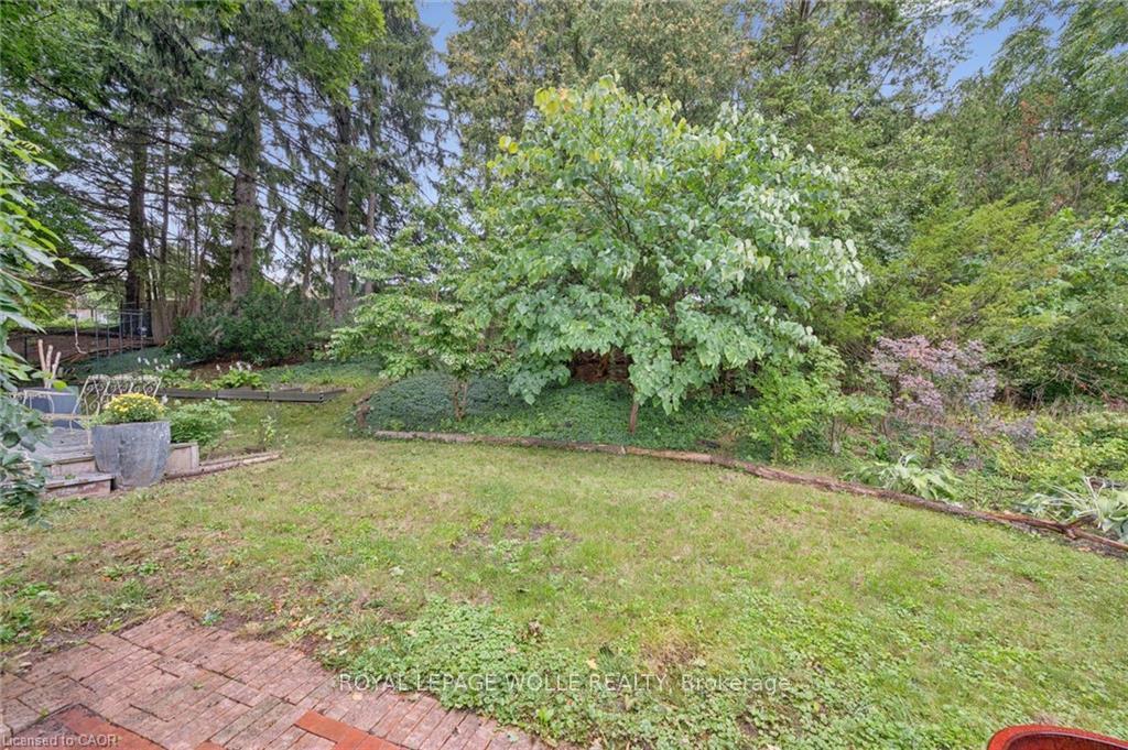 Photo 34 of 100 Forest Hill Drive, Kitchener, Meinzinger — HOMEH