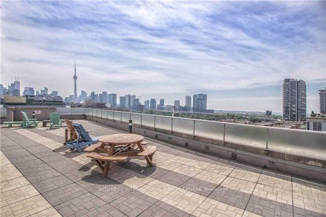 Photo 12 of Unit 1017, 1 Shaw Street, Toronto, Niagara — HOMEH