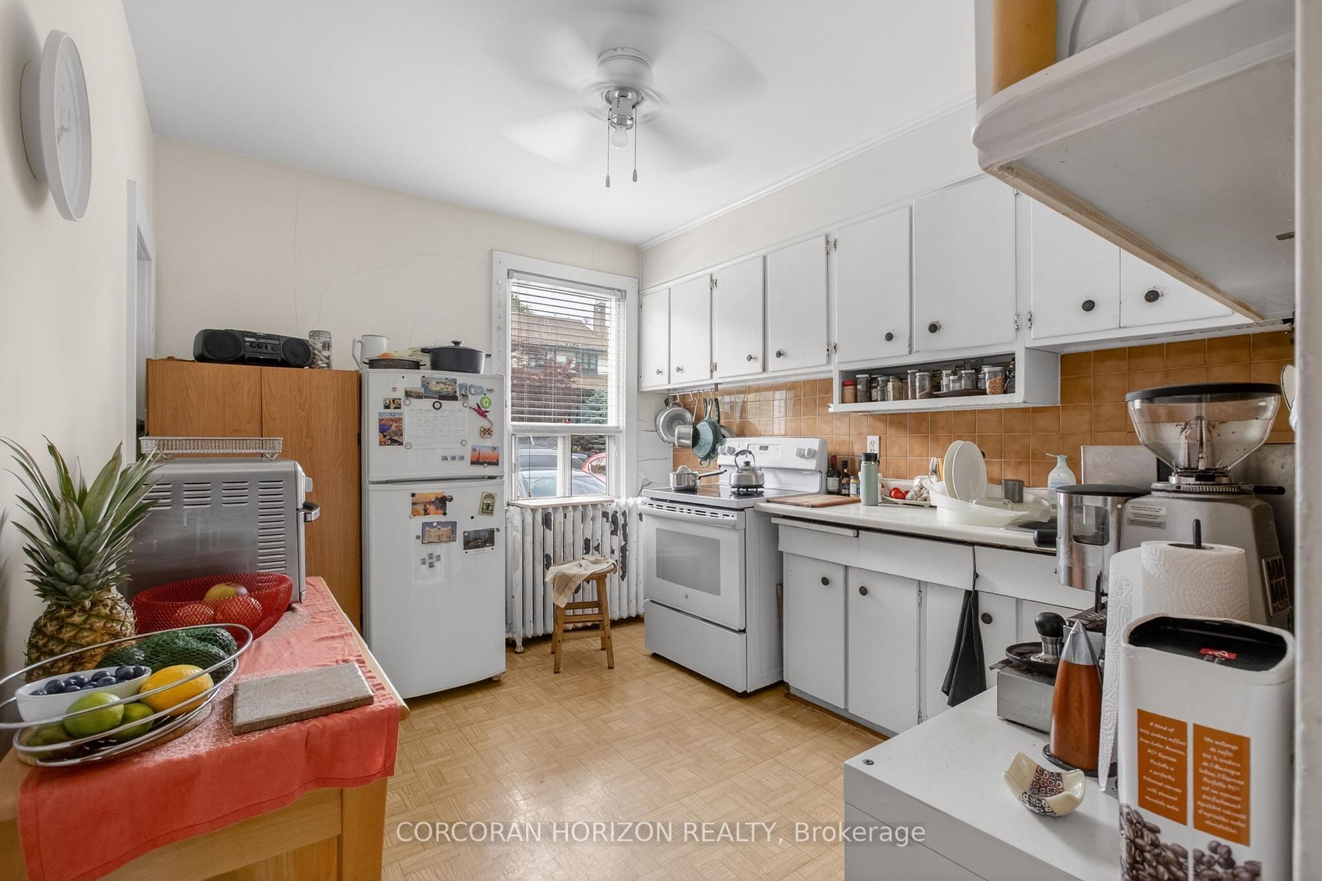 Photo 14 of 355 Parkside Drive, Toronto, High Park-Swansea — HOMEH
