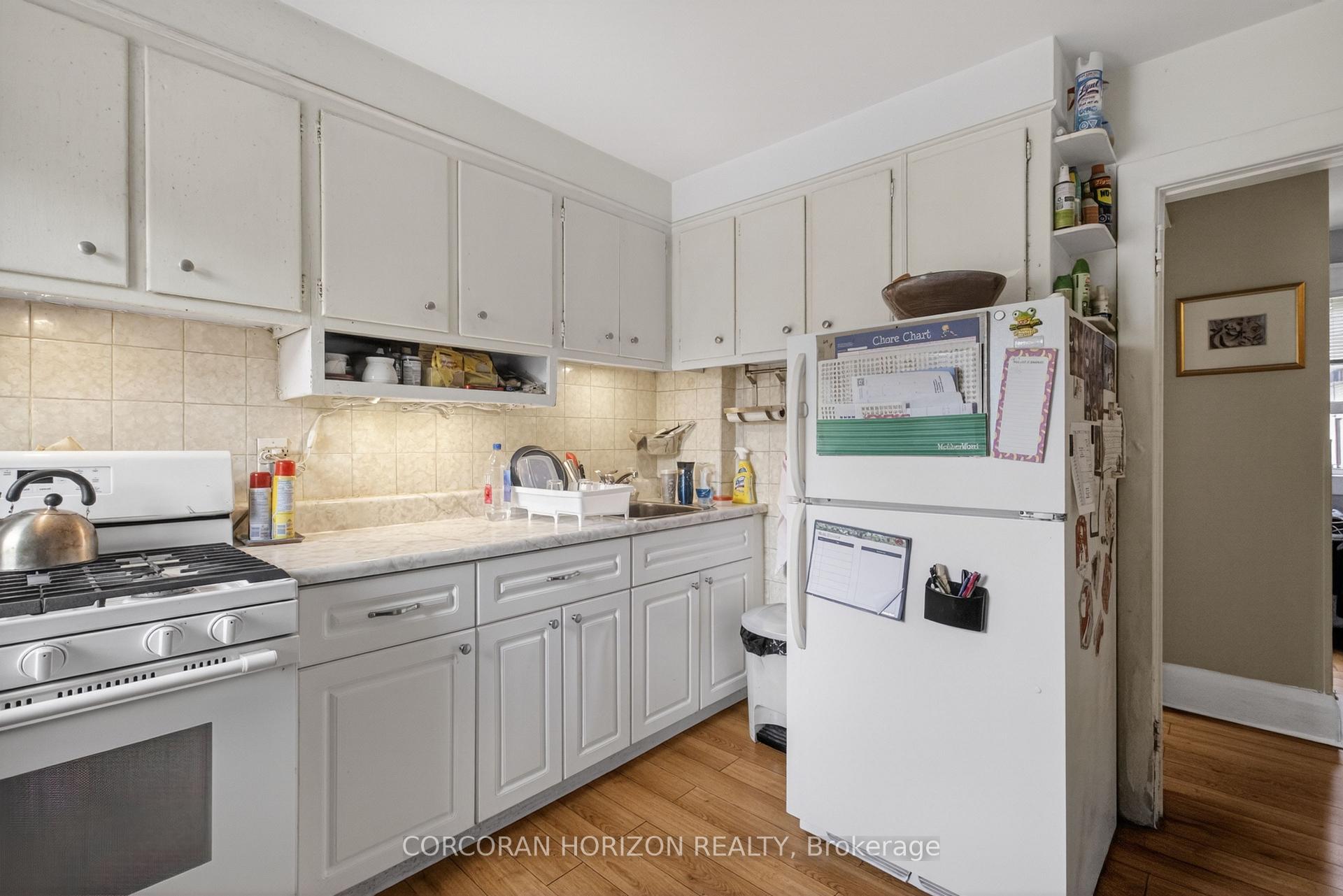 Photo 21 of 355 Parkside Drive, Toronto, High Park-Swansea — HOMEH