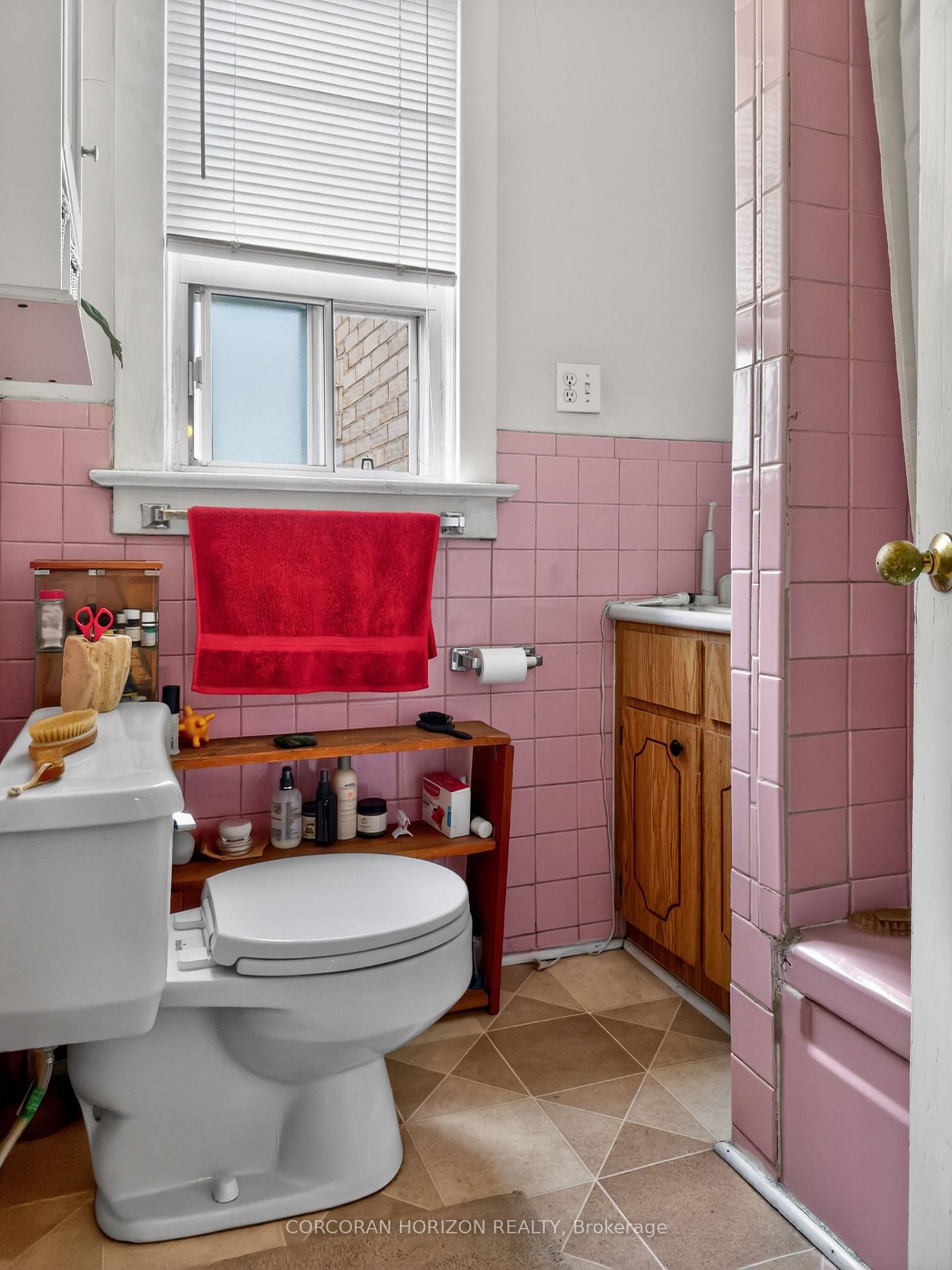 Photo 22 of 355 Parkside Drive, Toronto, High Park-Swansea — HOMEH