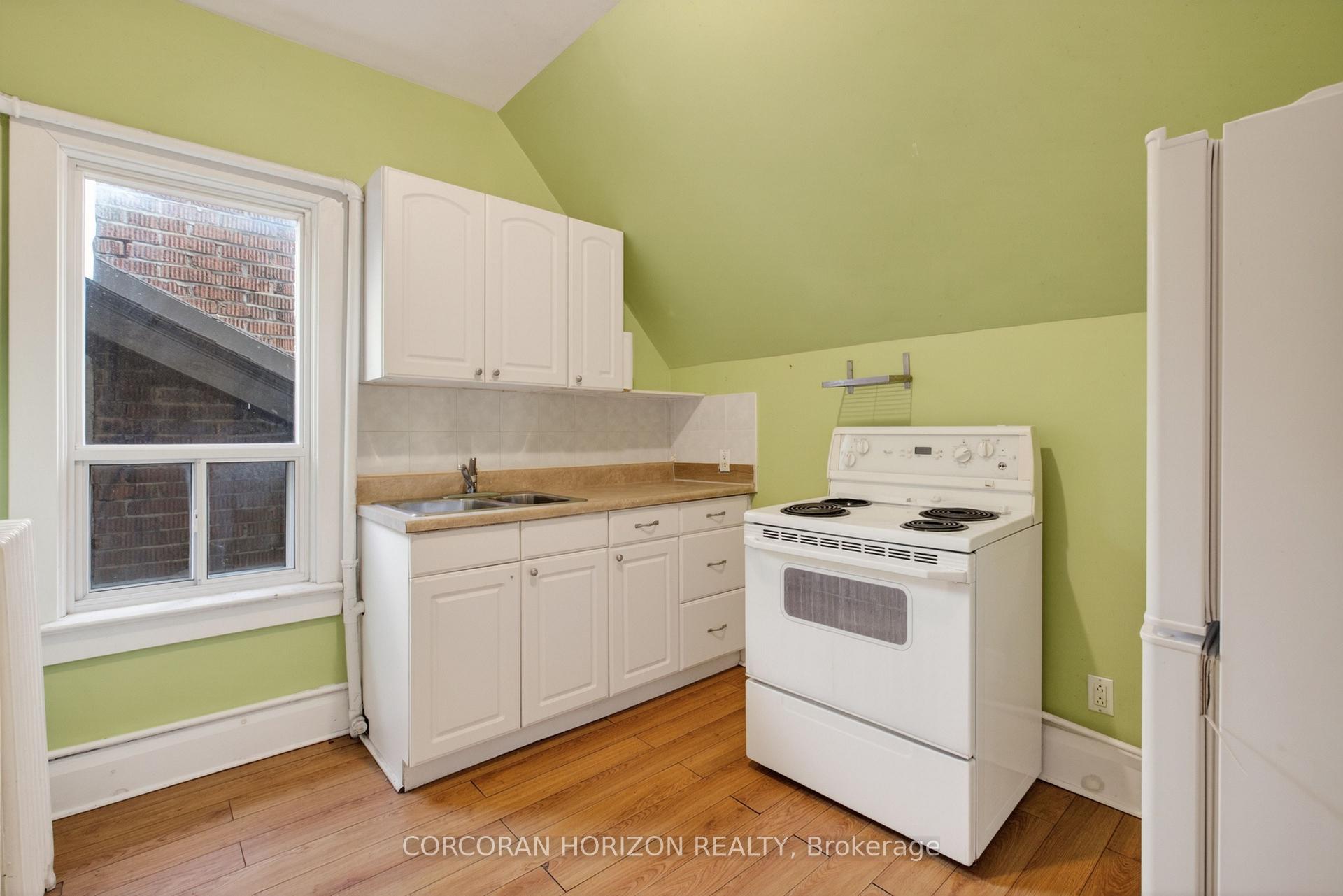 Photo 30 of 355 Parkside Drive, Toronto, High Park-Swansea — HOMEH