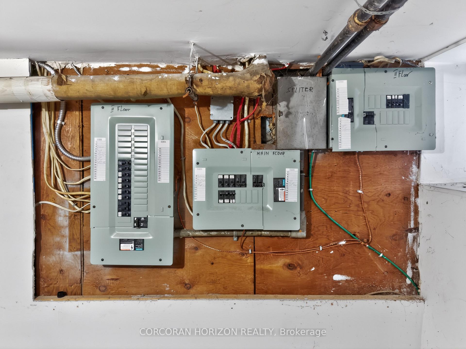 Photo 37 of 355 Parkside Drive, Toronto, High Park-Swansea — HOMEH