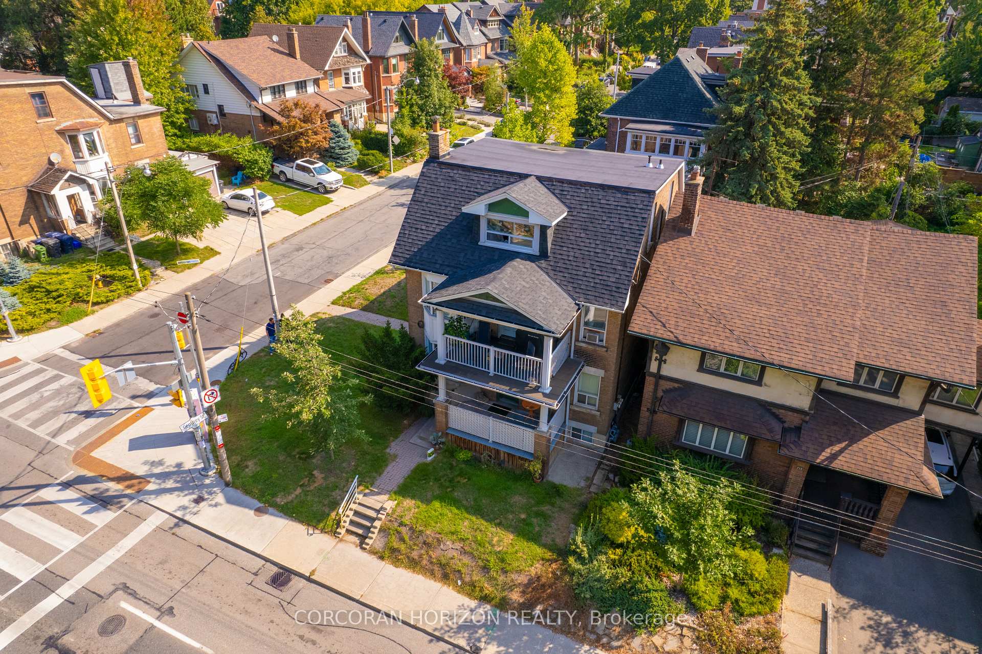 Photo 42 of 355 Parkside Drive, Toronto, High Park-Swansea — HOMEH