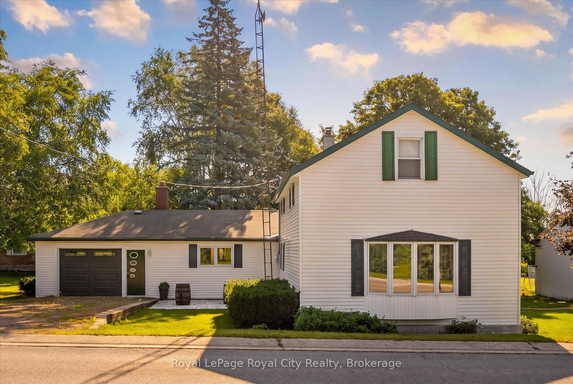 Photo of 8397 Wellington 22 Road