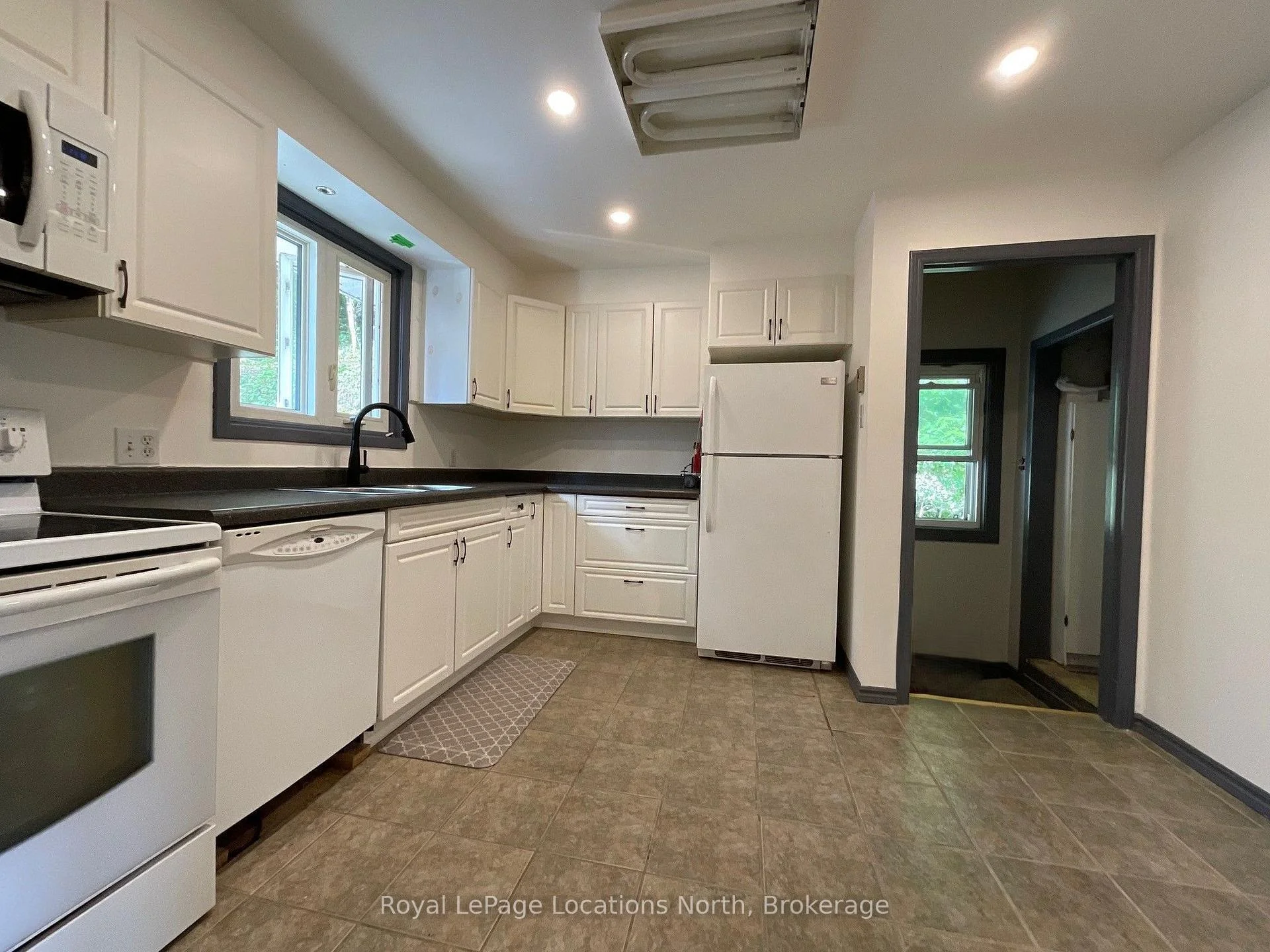 Photo 26 of 143 Ryerson Crescent, Burk's Falls — HOMEH