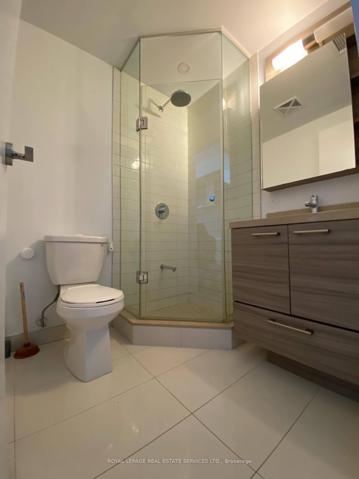Photo 8 of Unit 2107, 2221 Yonge Street, Toronto, Mount Pleasant West — HOMEH
