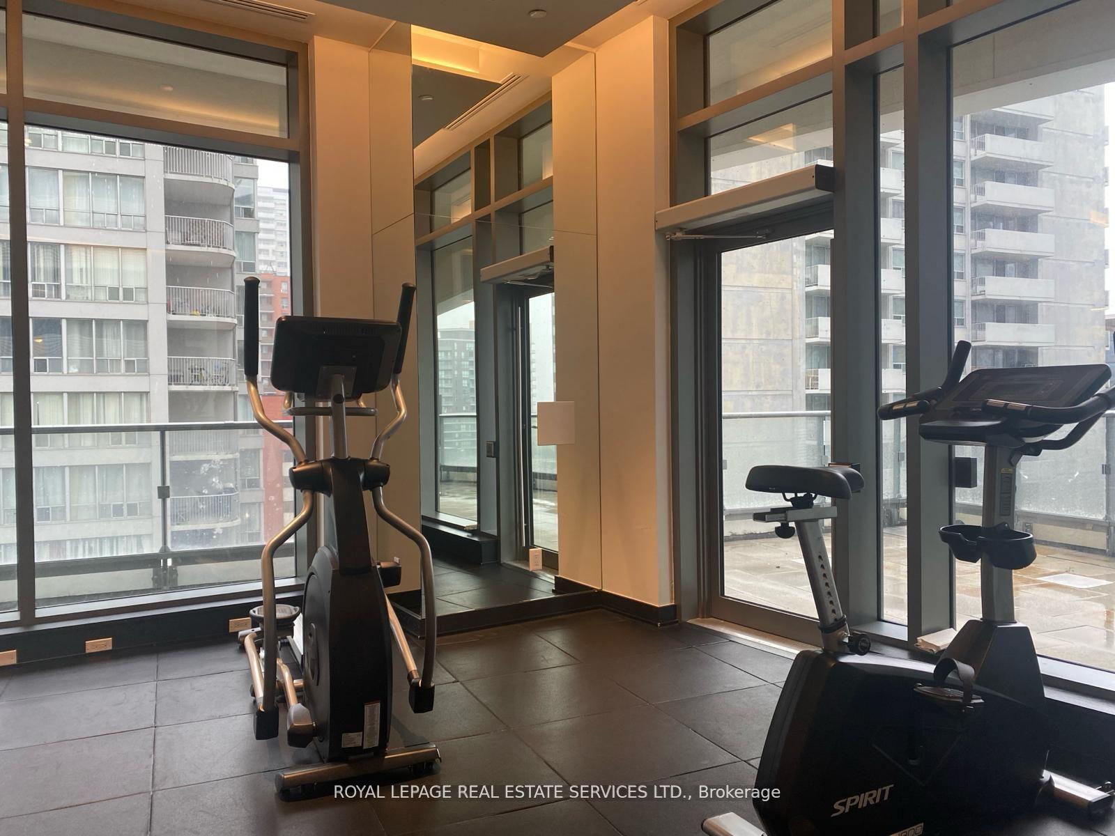 Photo 15 of Unit 2107, 2221 Yonge Street, Toronto, Mount Pleasant West — HOMEH