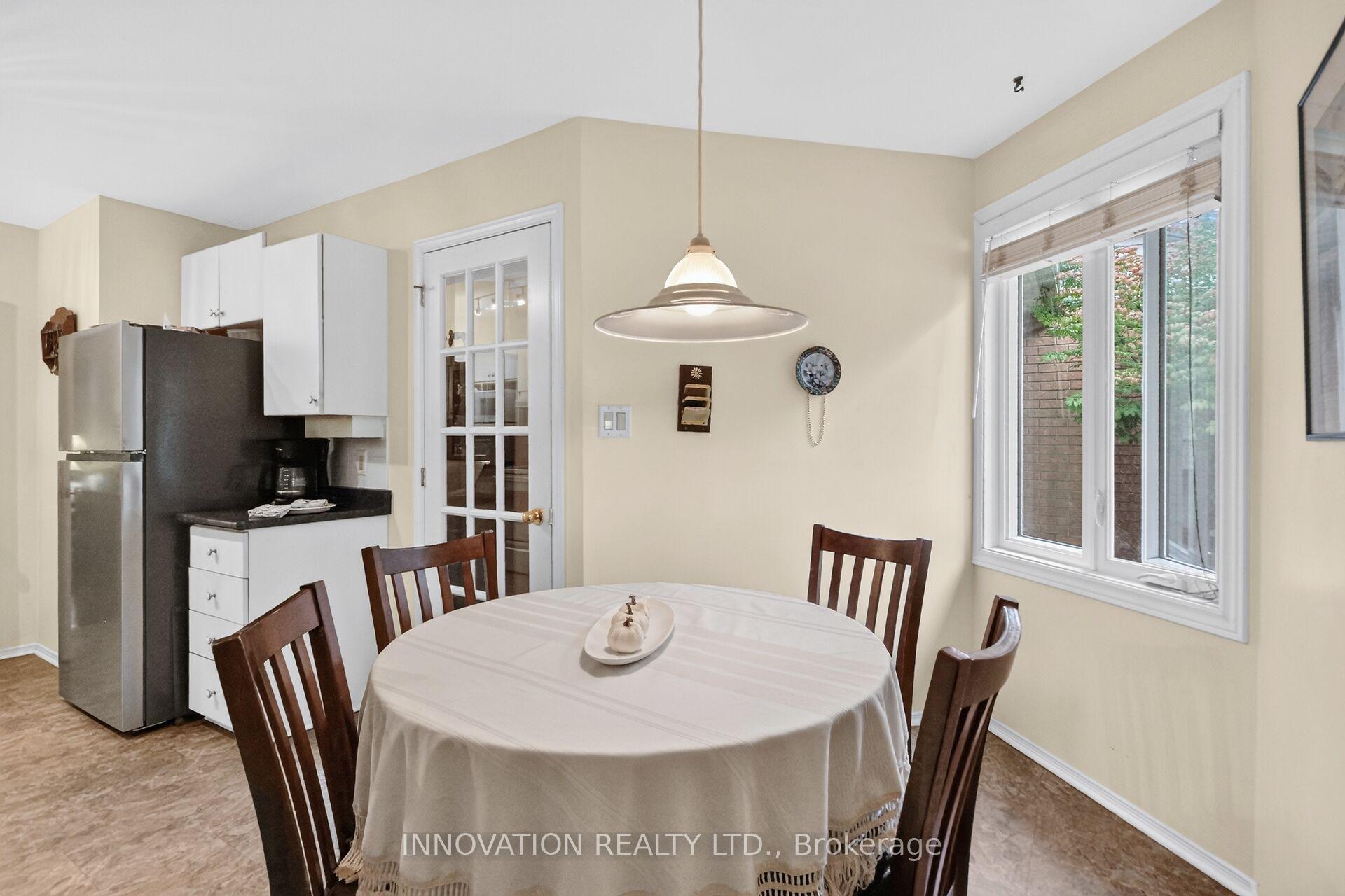 Photo 10 of 16 Heather Glen Court, Ottawa, Stittsville (Central) — HOMEH