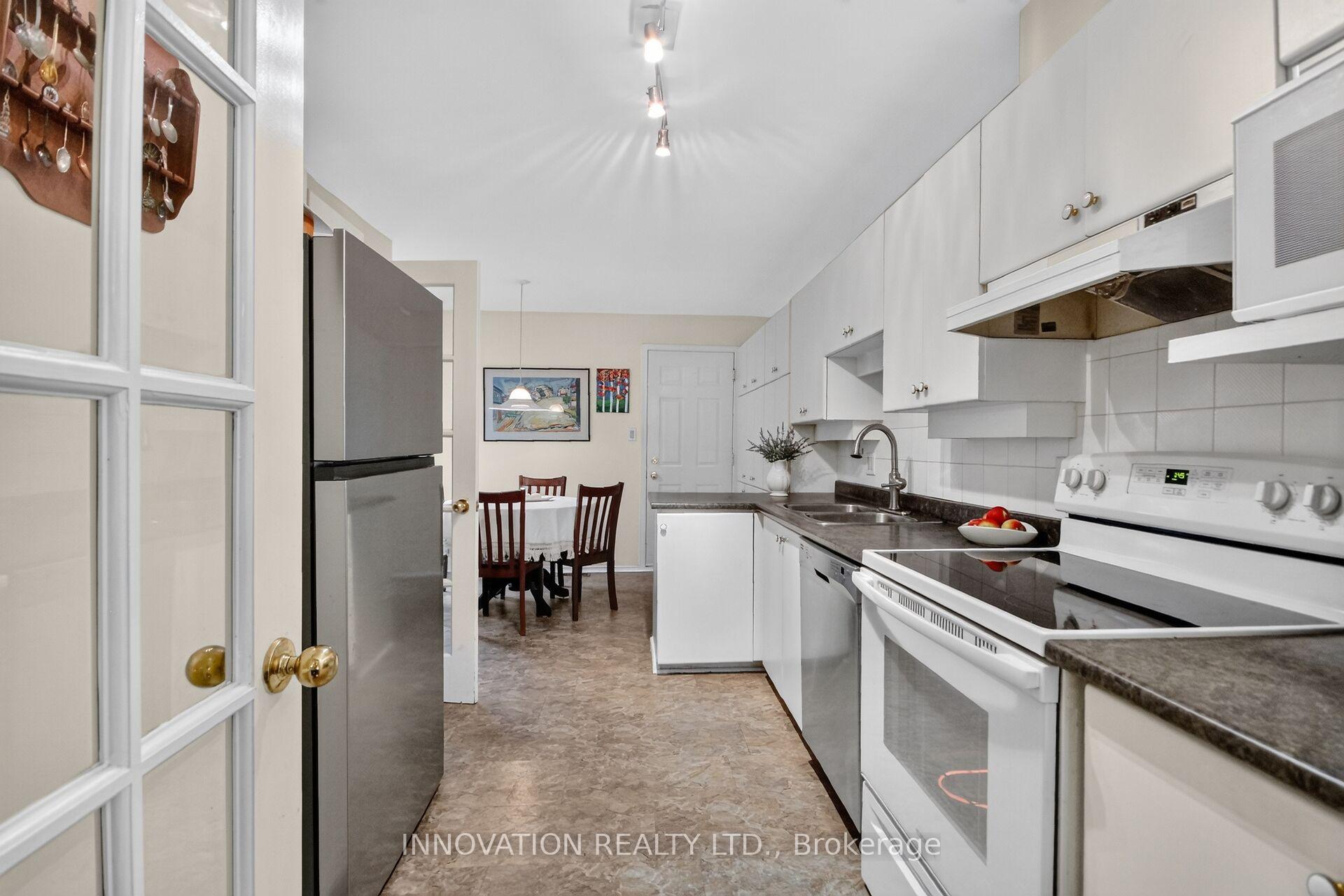 Photo 13 of 16 Heather Glen Court, Ottawa, Stittsville (Central) — HOMEH