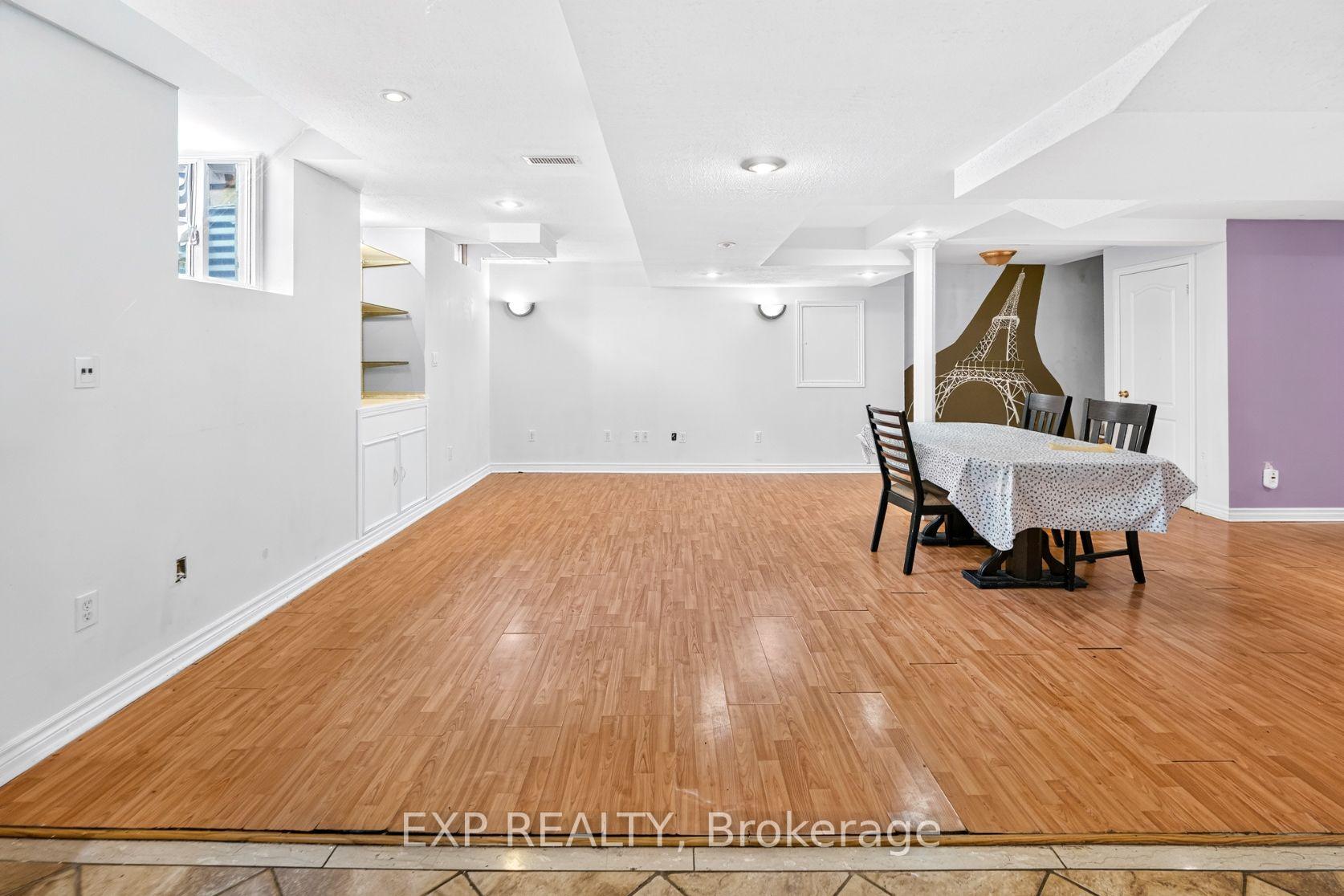Photo 37 of 34 Cogswell Crescent N, Brampton, Vales of Castlemore — HOMEH
