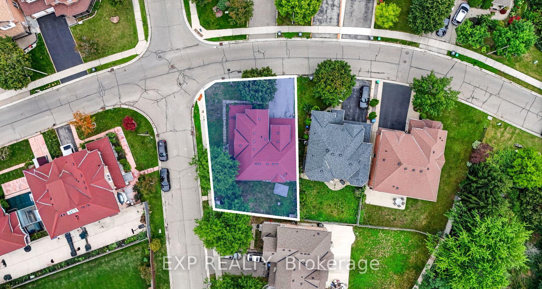 Photo 44 of 34 Cogswell Crescent N, Brampton, Vales of Castlemore — HOMEH