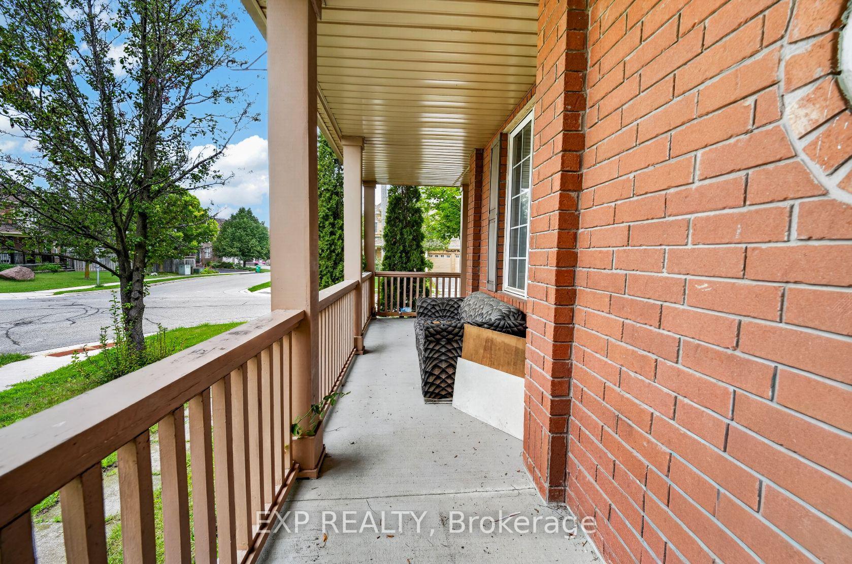 Photo 48 of 34 Cogswell Crescent N, Brampton, Vales of Castlemore — HOMEH