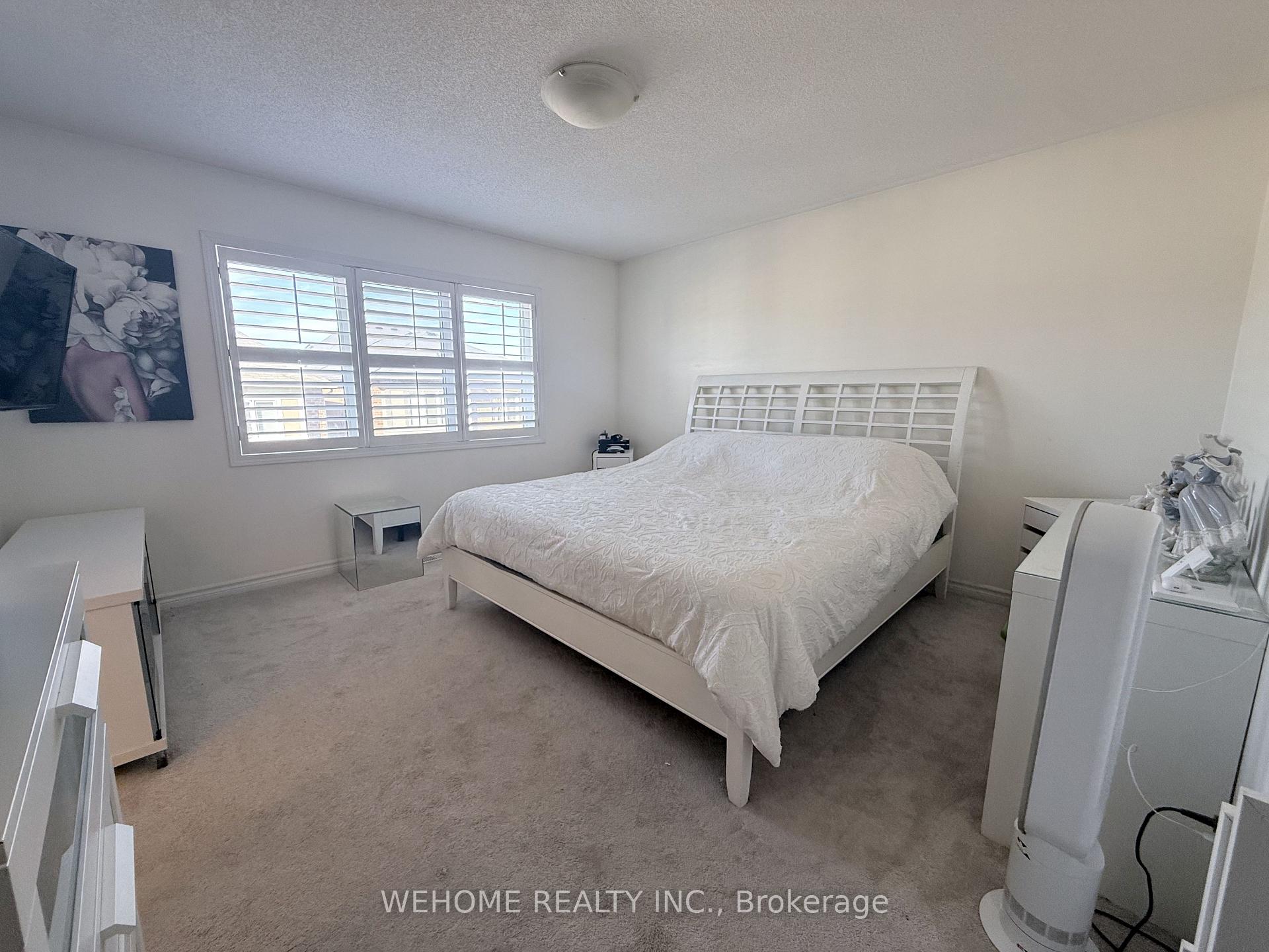 Photo 7 of 107 Major Crescent, Aurora, Rural Aurora — HOMEH