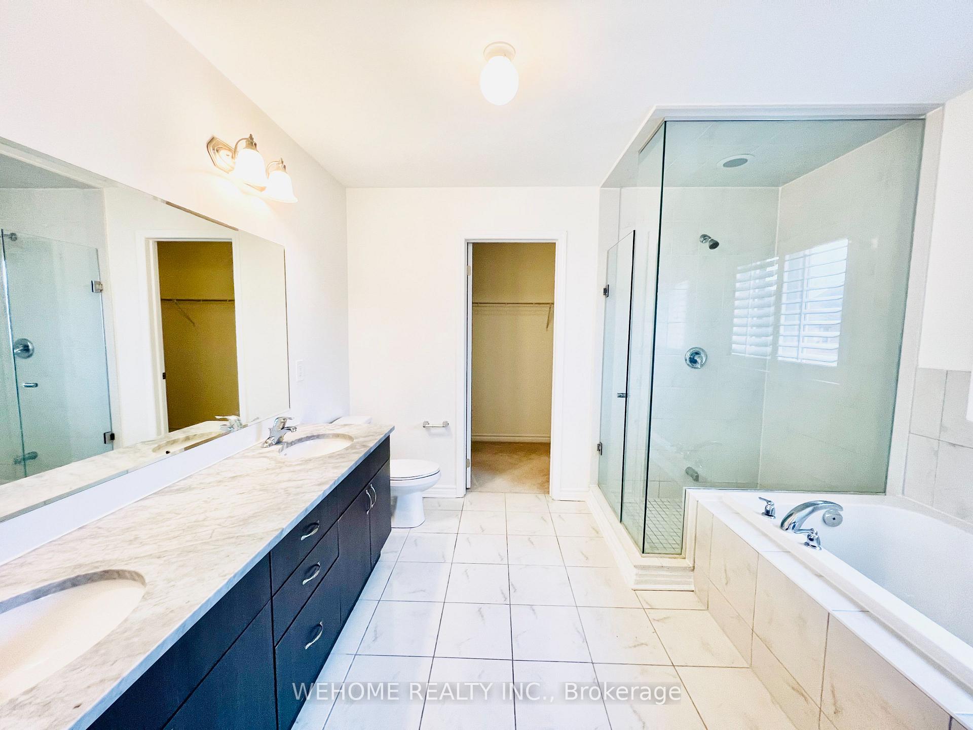 Photo 8 of 107 Major Crescent, Aurora, Rural Aurora — HOMEH