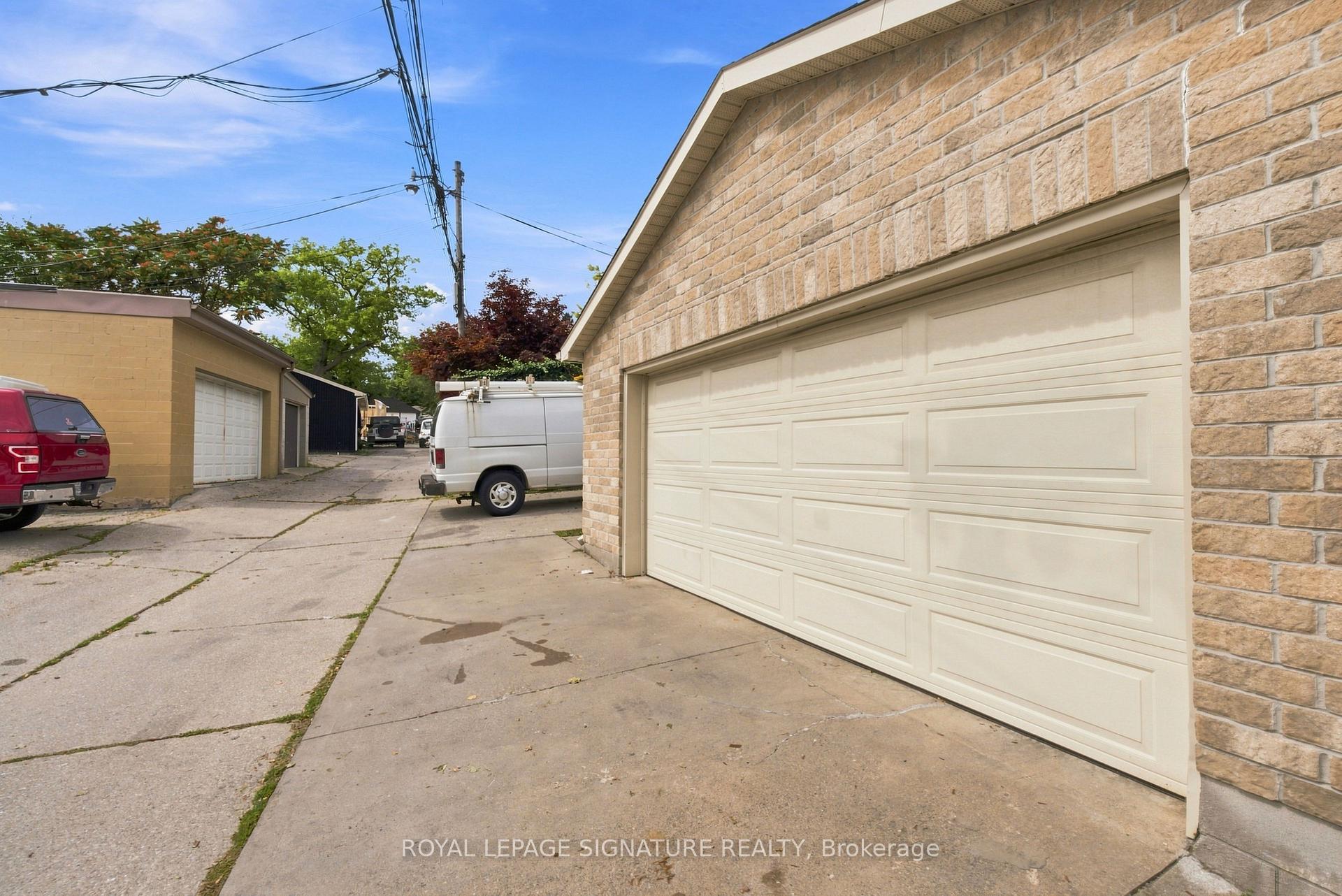 Photo 25 of 35 Regal Road, Toronto, Wychwood — HOMEH
