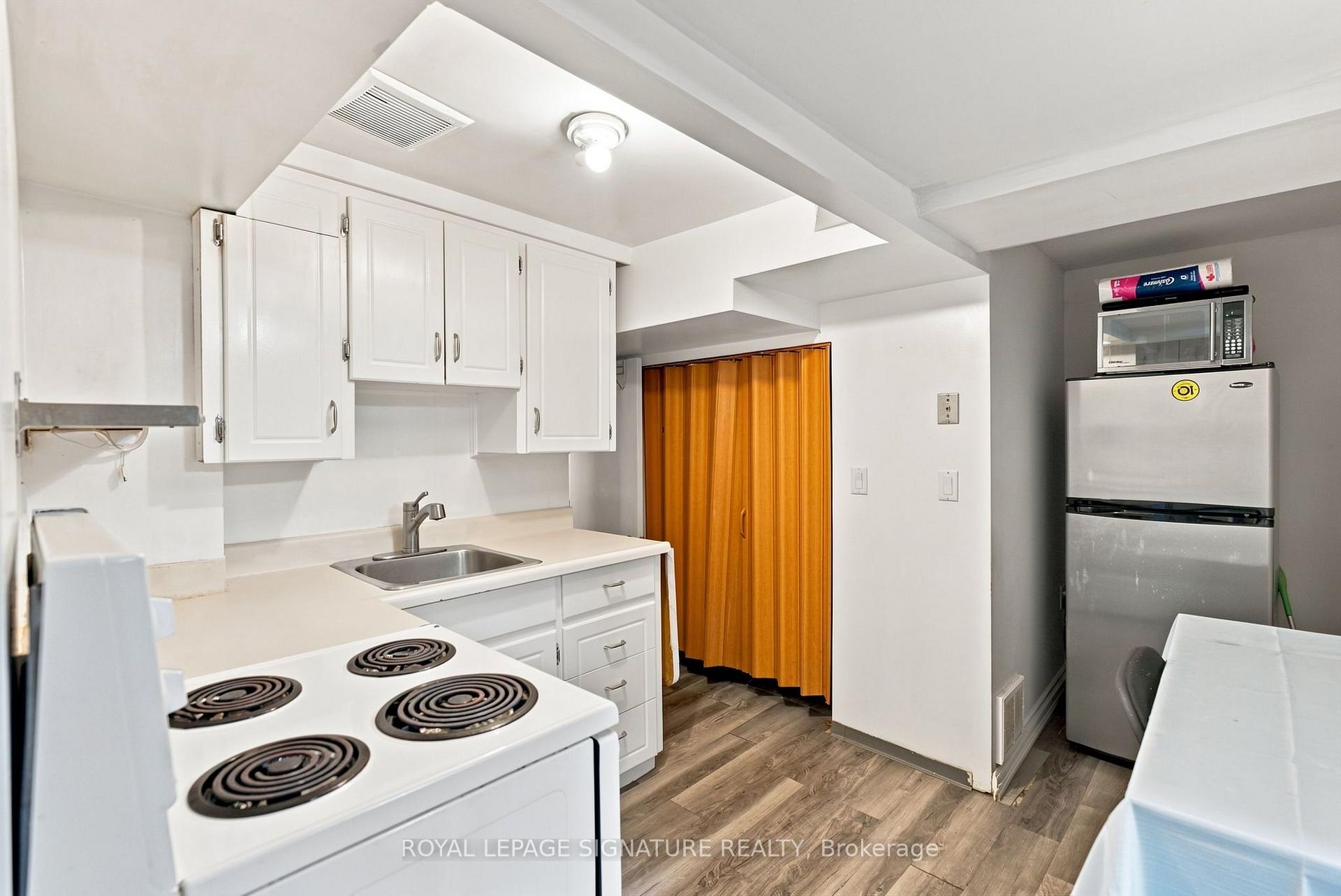 Photo 33 of 35 Regal Road, Toronto, Wychwood — HOMEH